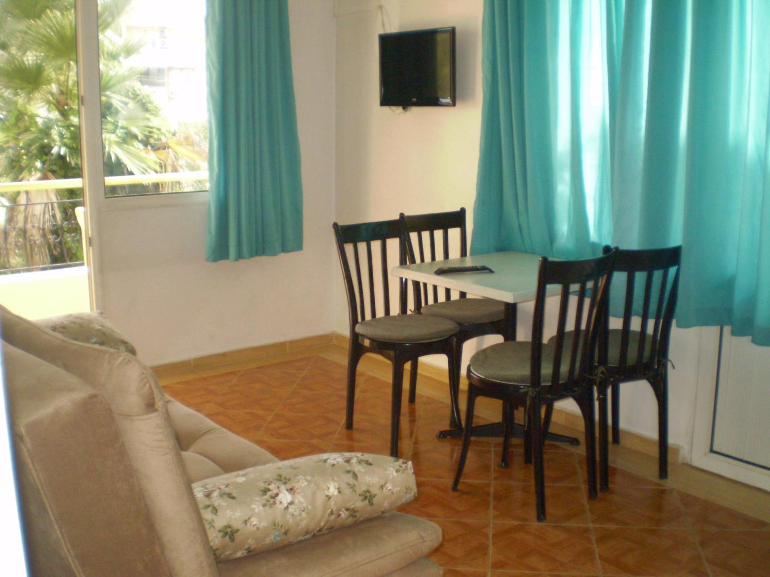 Blue Yacht Marina Apart Hotel - Image 36