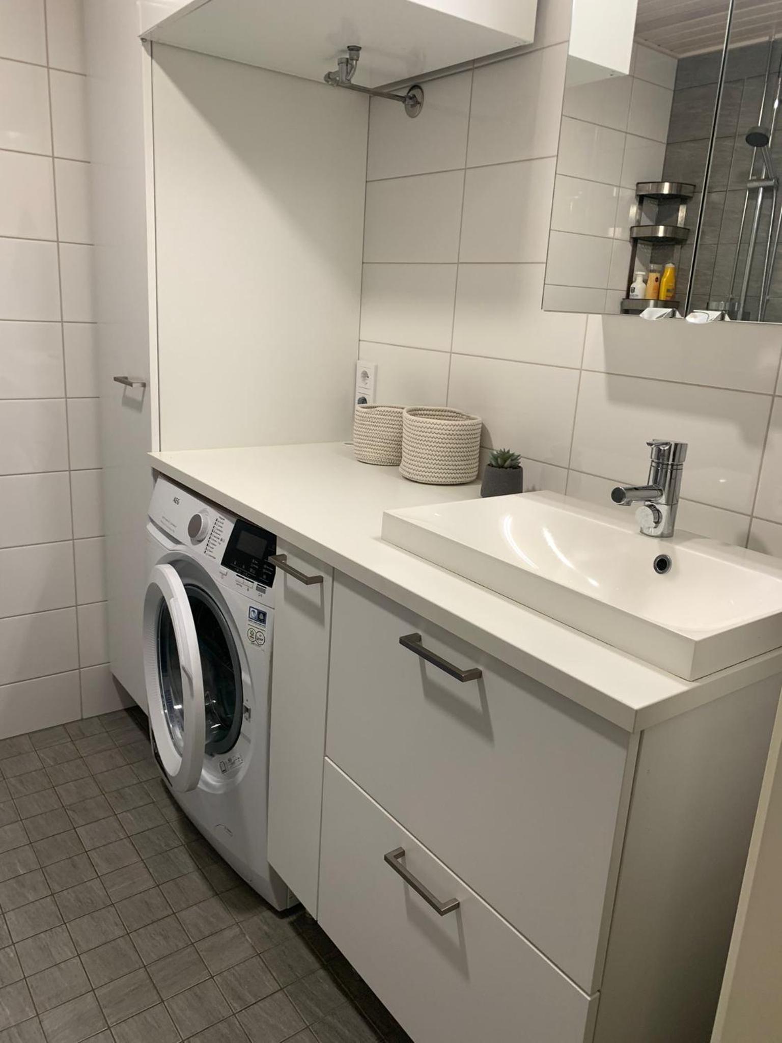 Modern one bedroom apartment nearby Airport