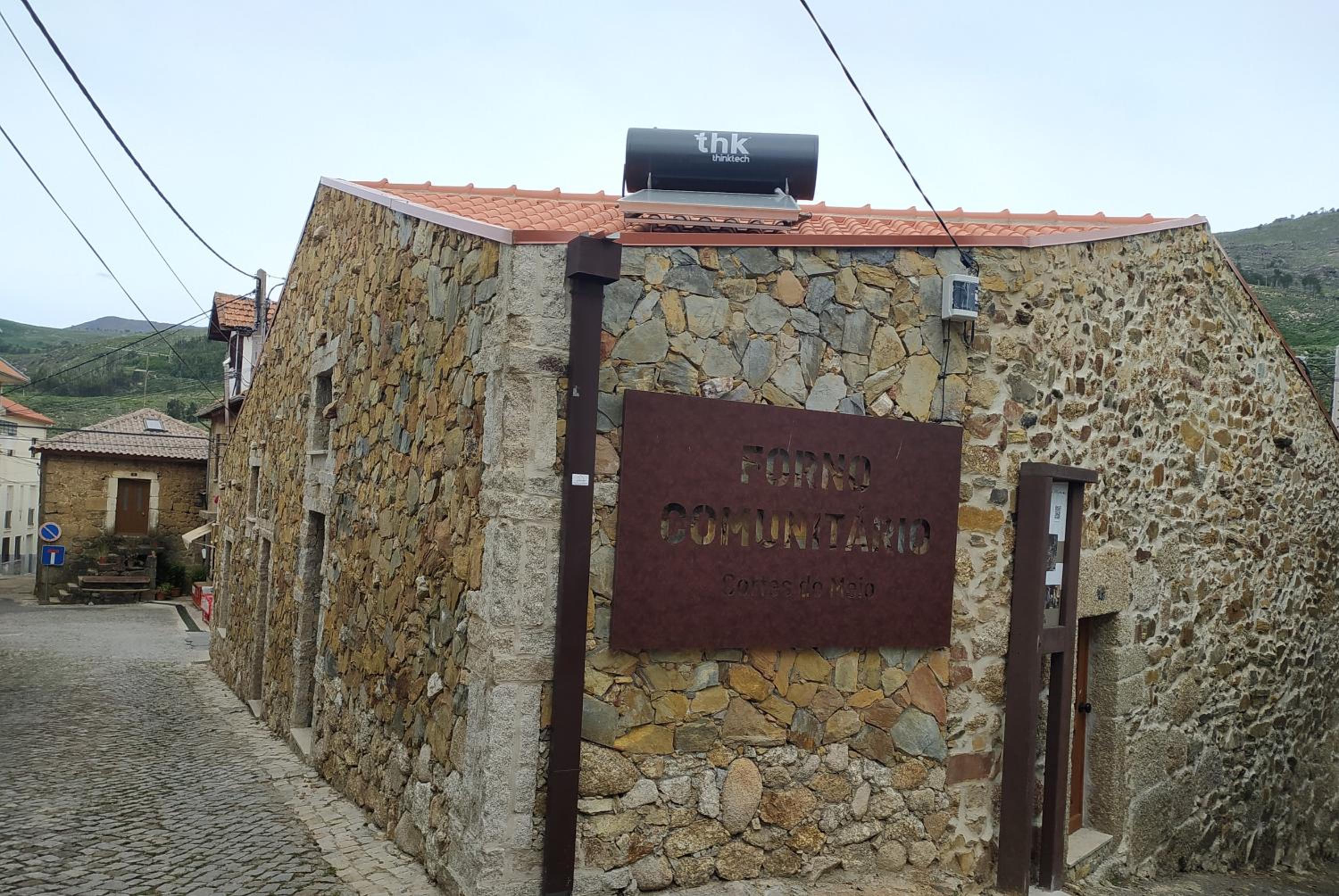 ABRIGO DO CABECINHO - SERRA DA ESTRELA