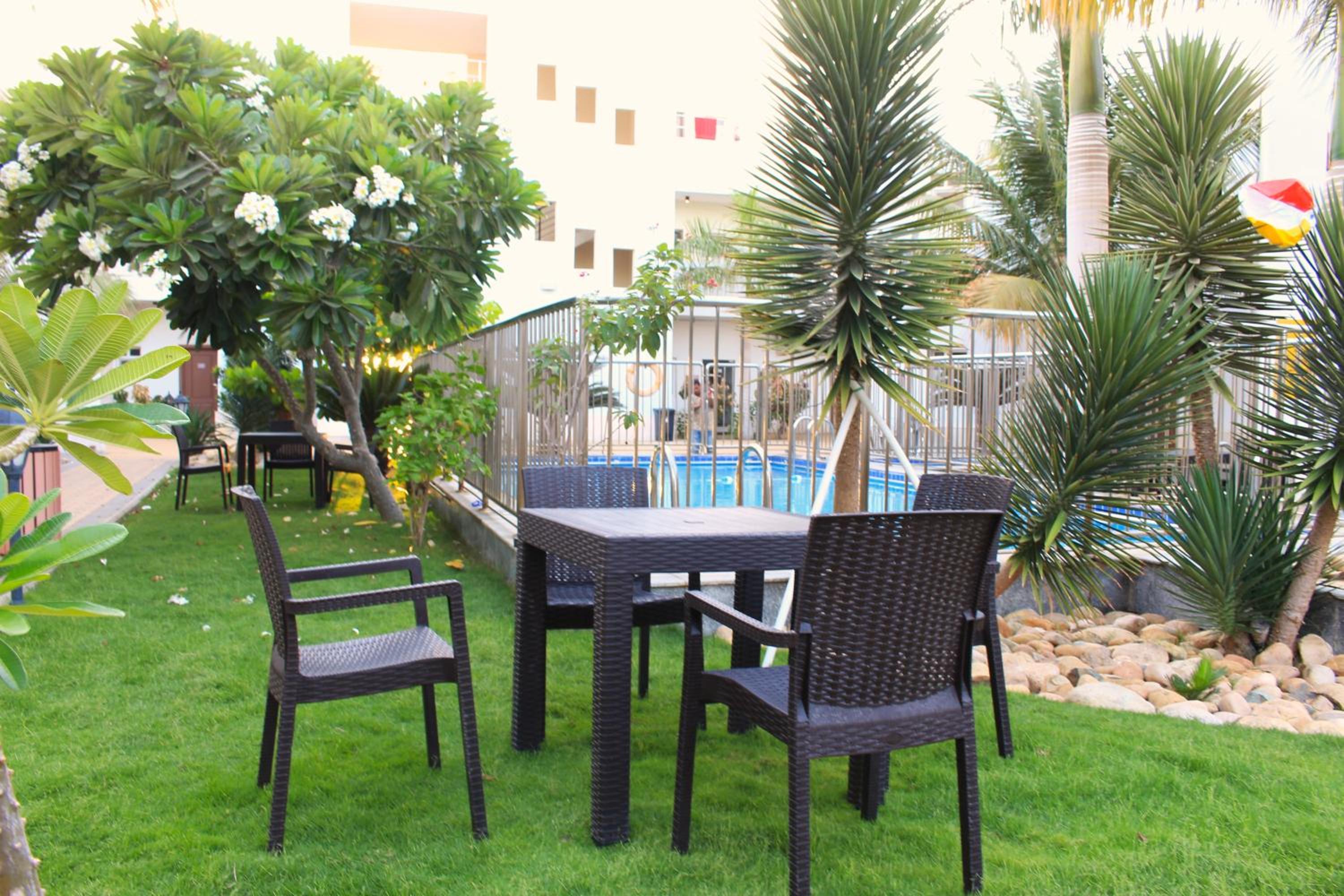 Al Jar Resort - Families Only