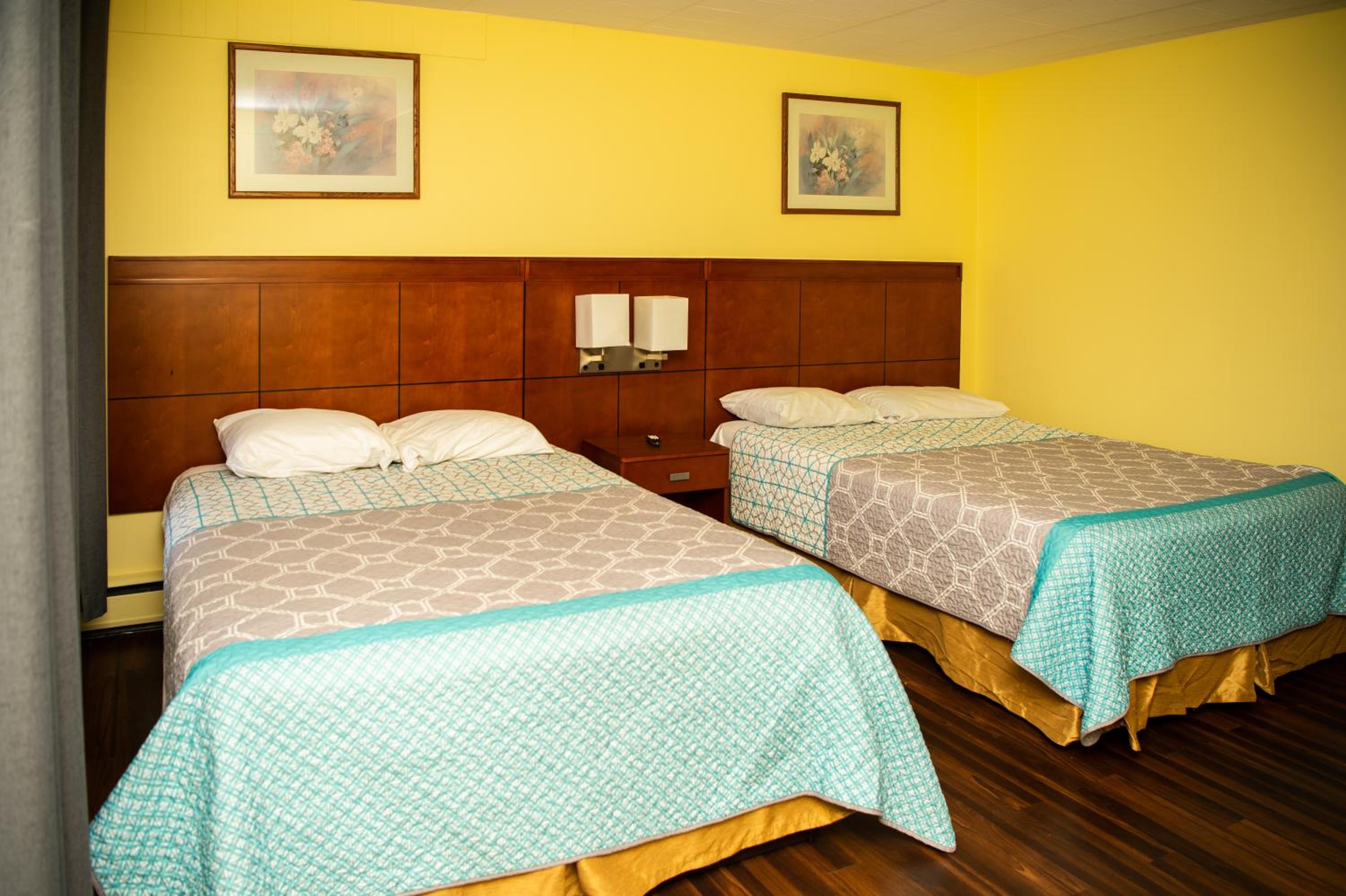Advance Inn
