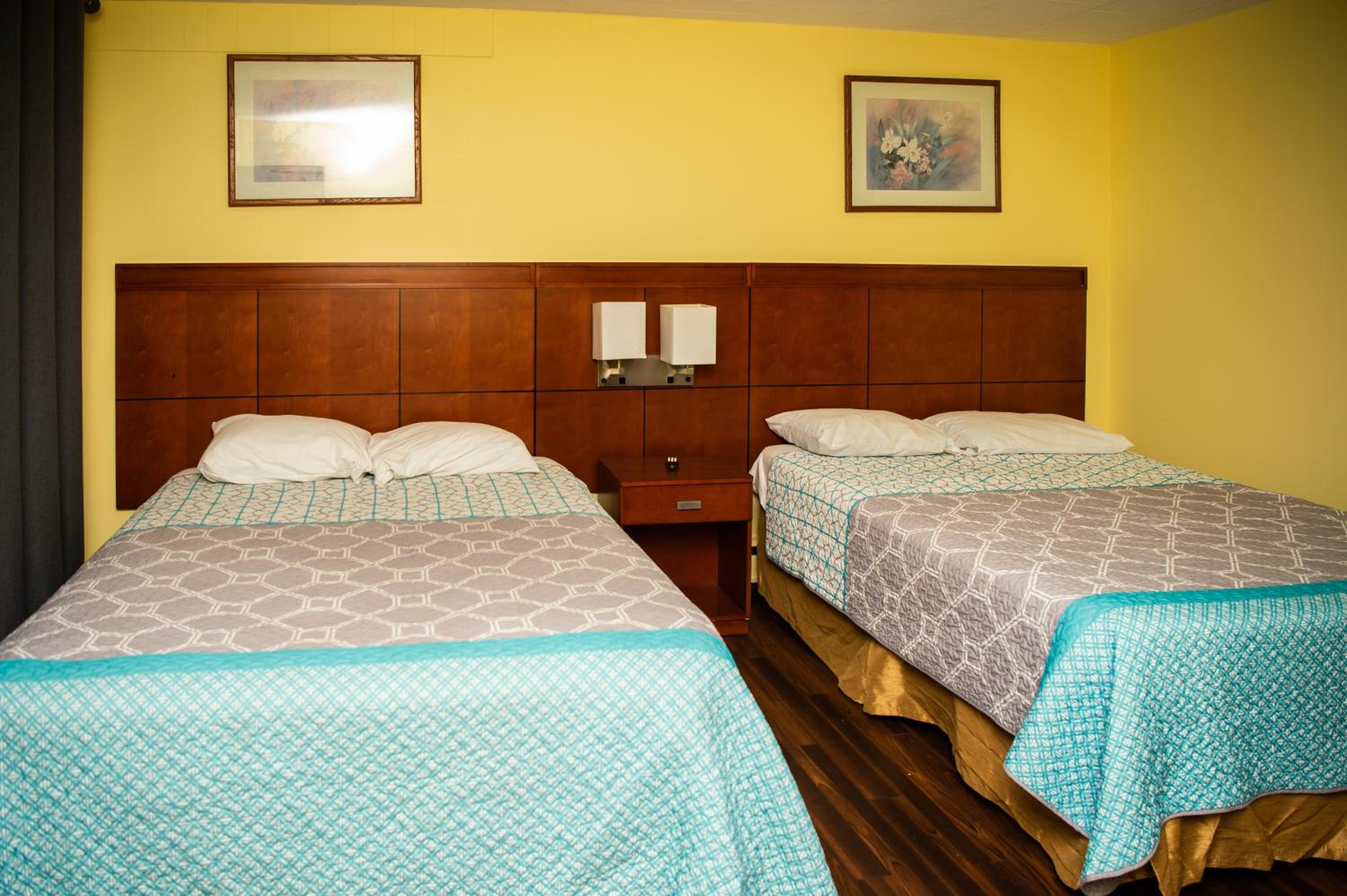Advance Inn