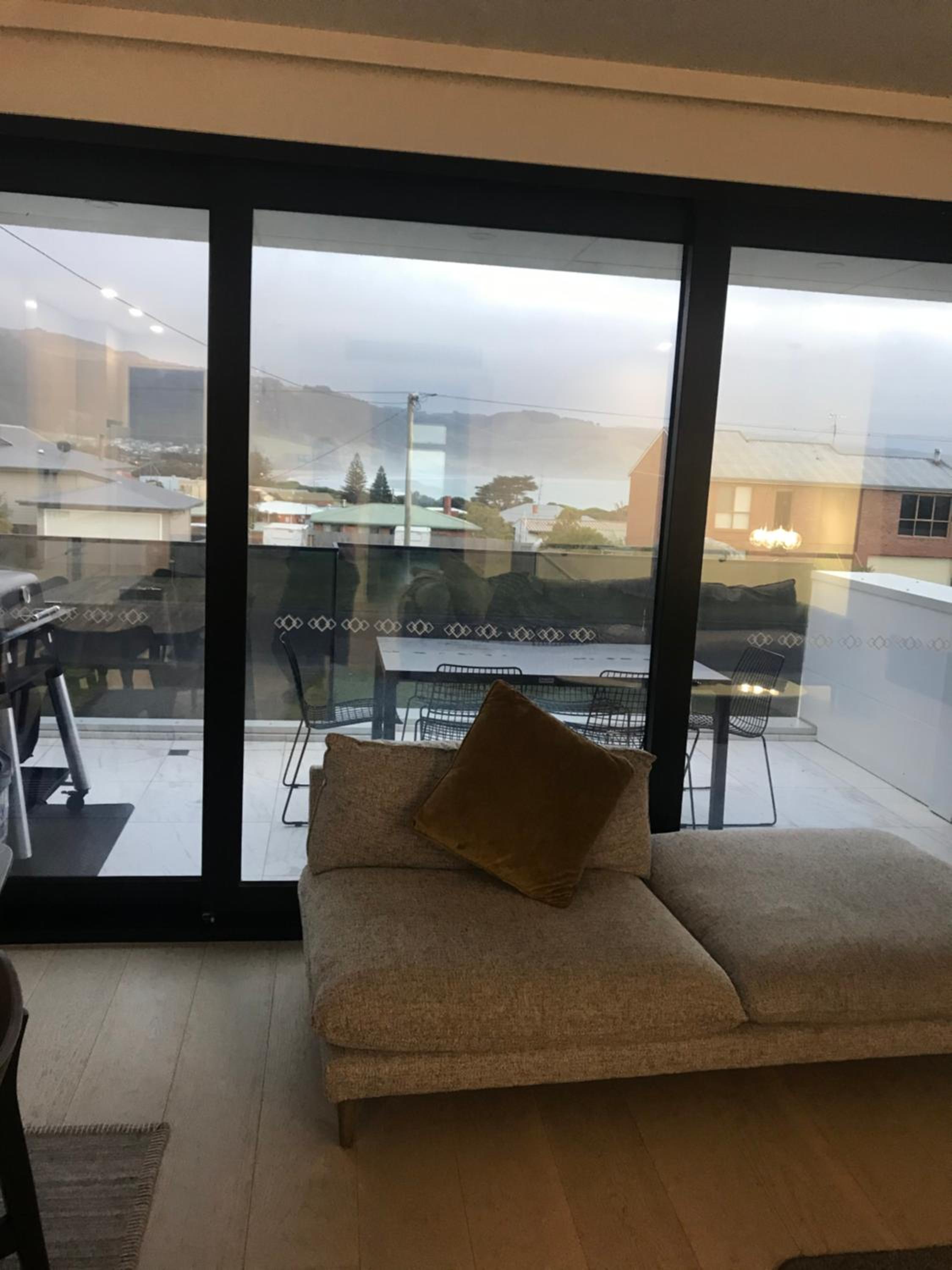 luxurious 4 Bedroom Ocean View Holiday House