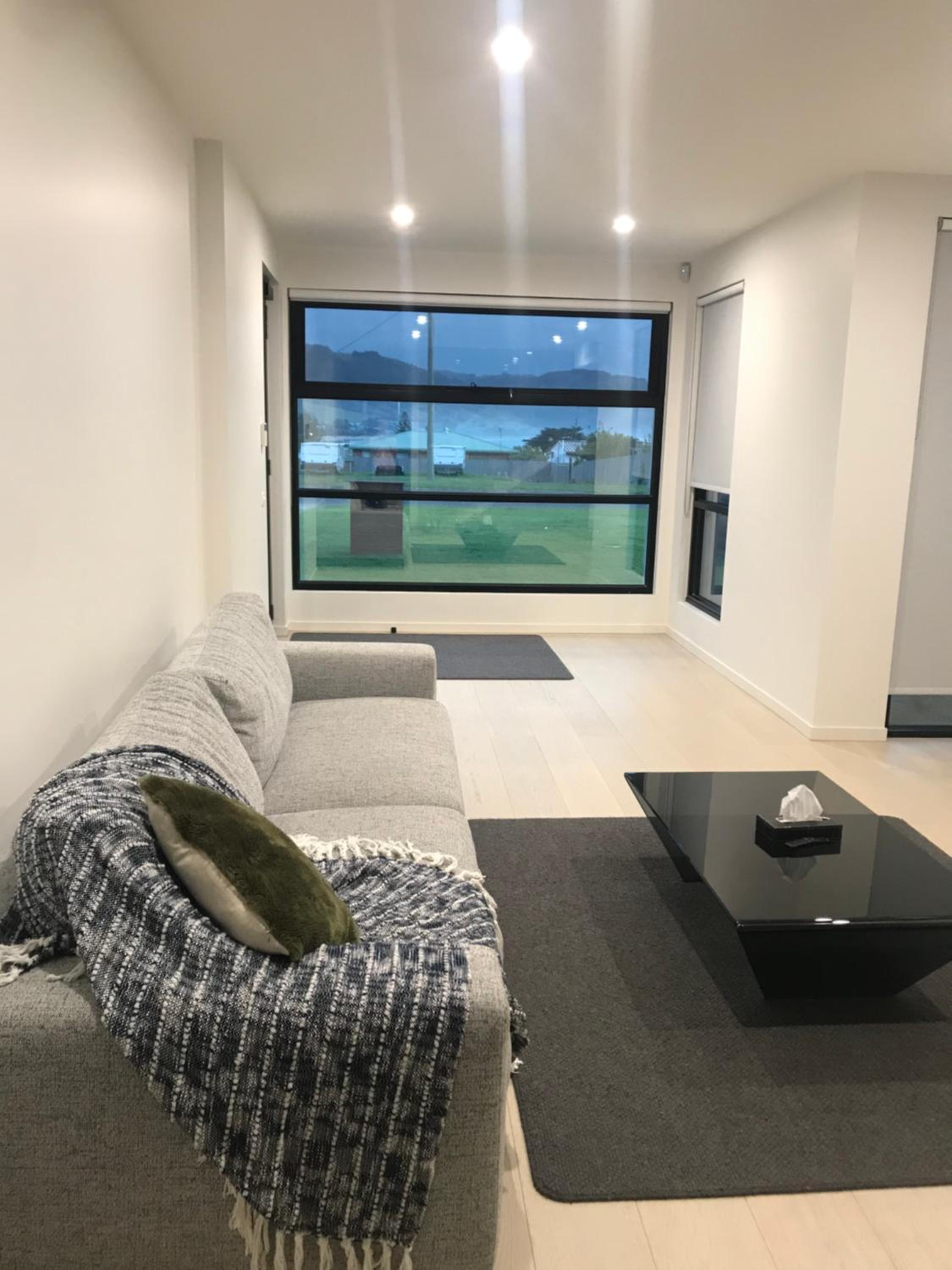luxurious 4 Bedroom Ocean View Holiday House