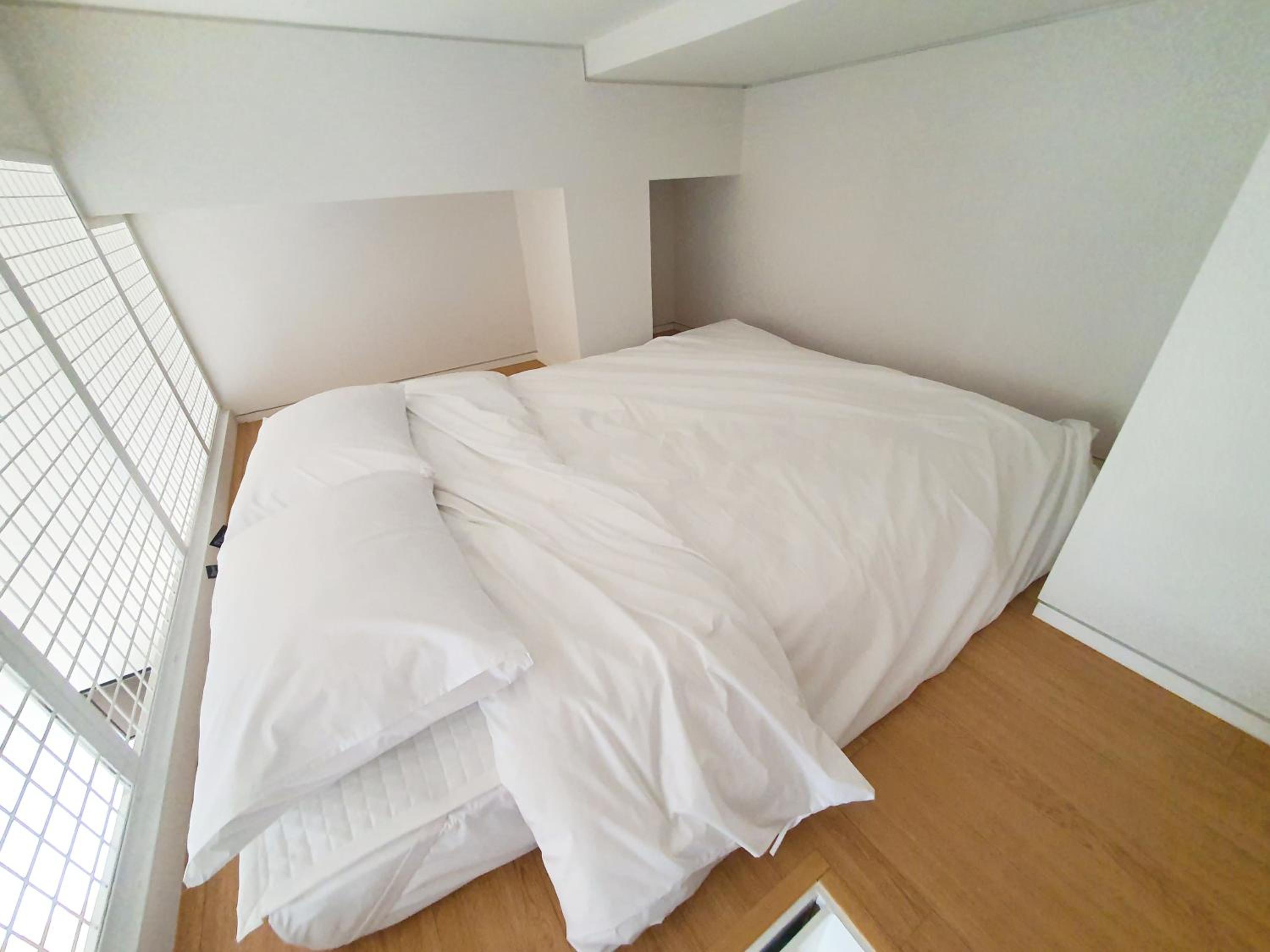 YOLO Guesthouse