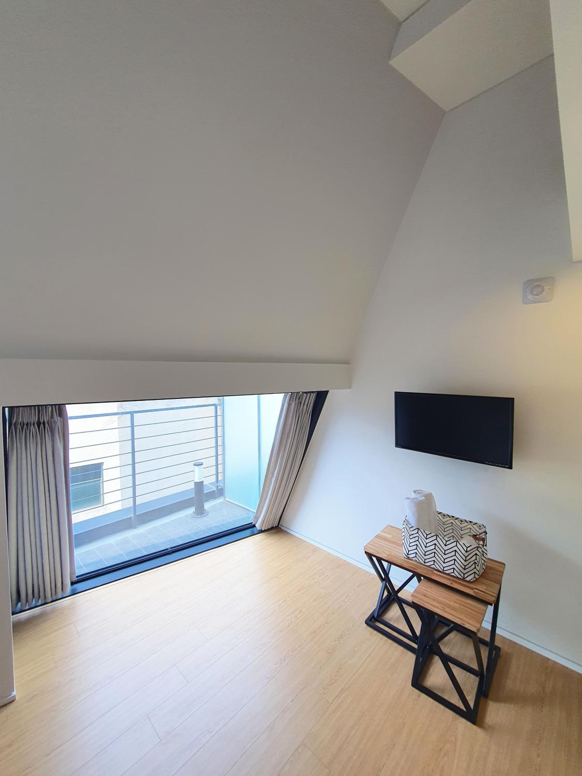 YOLO Guesthouse