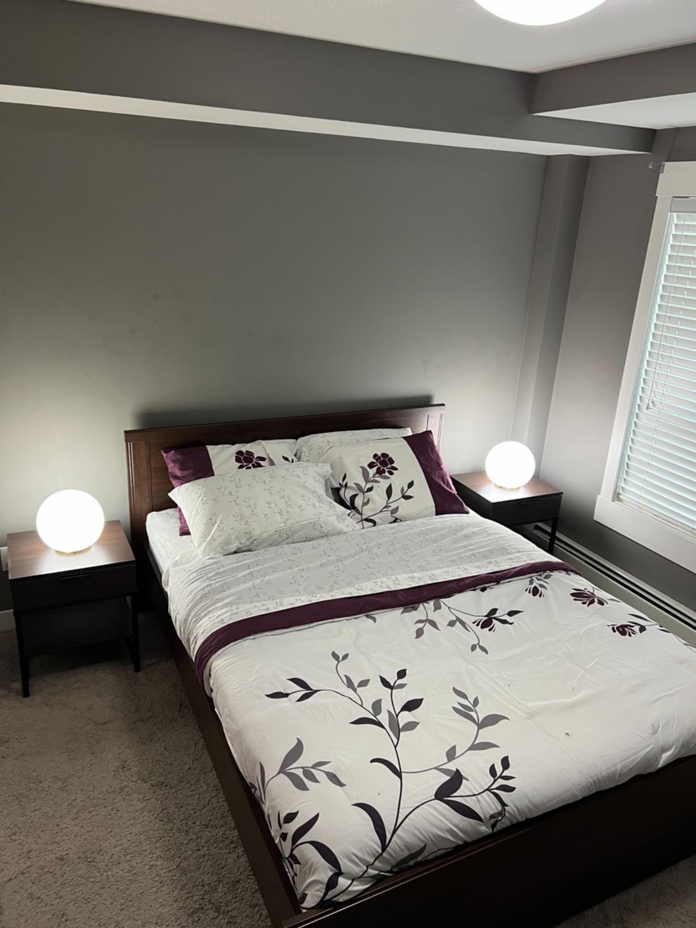 Lovely 2 bedroom 2 bathroom plus den