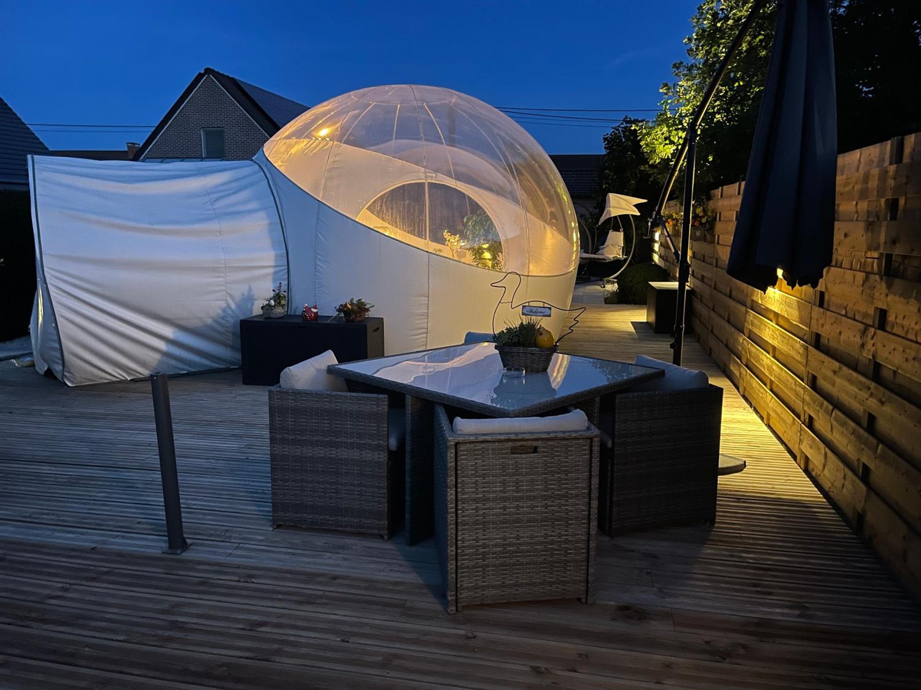 Dôme du puits avec jacuzzi et sauna privatif
