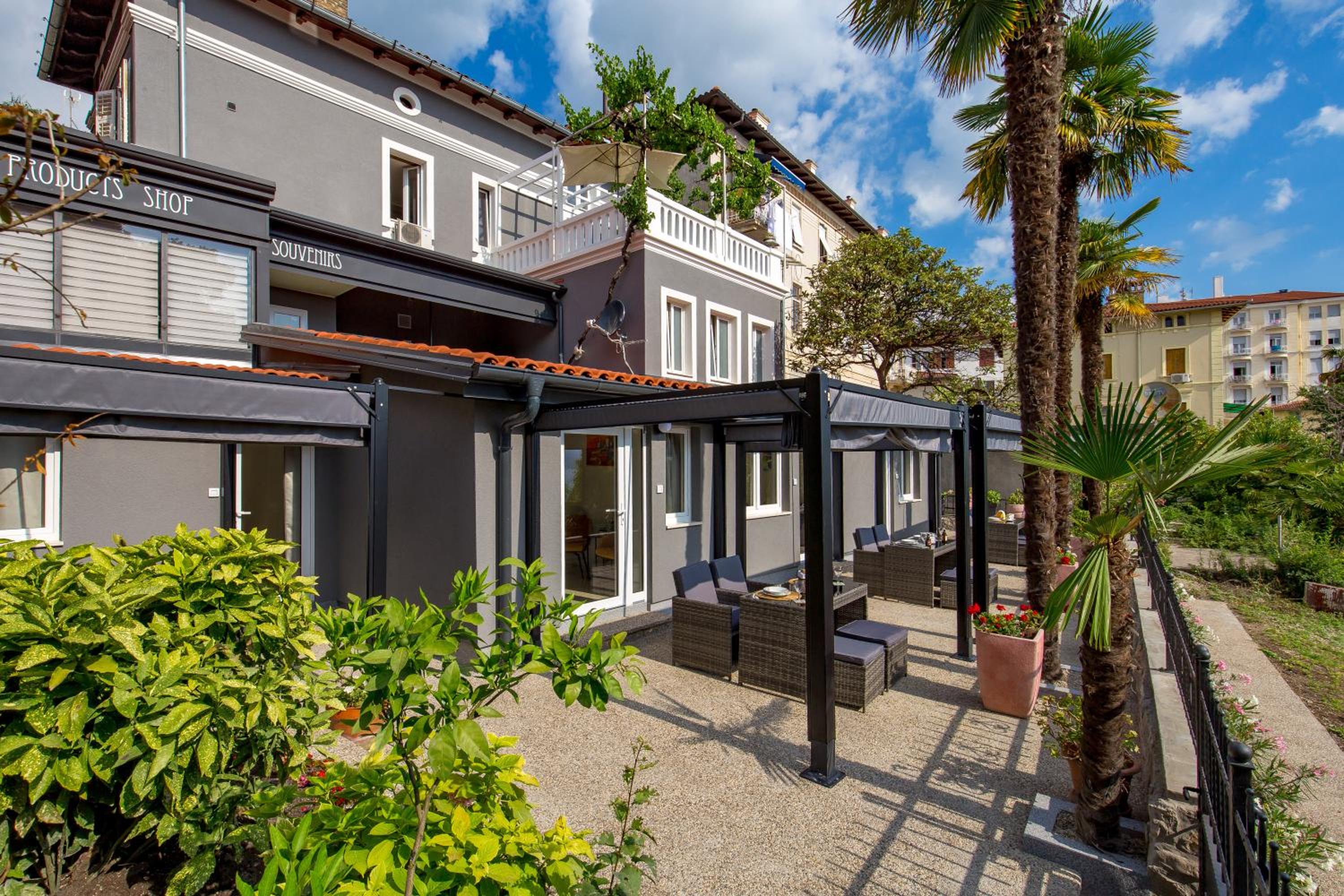 Hotel Villa Clara - Image 1