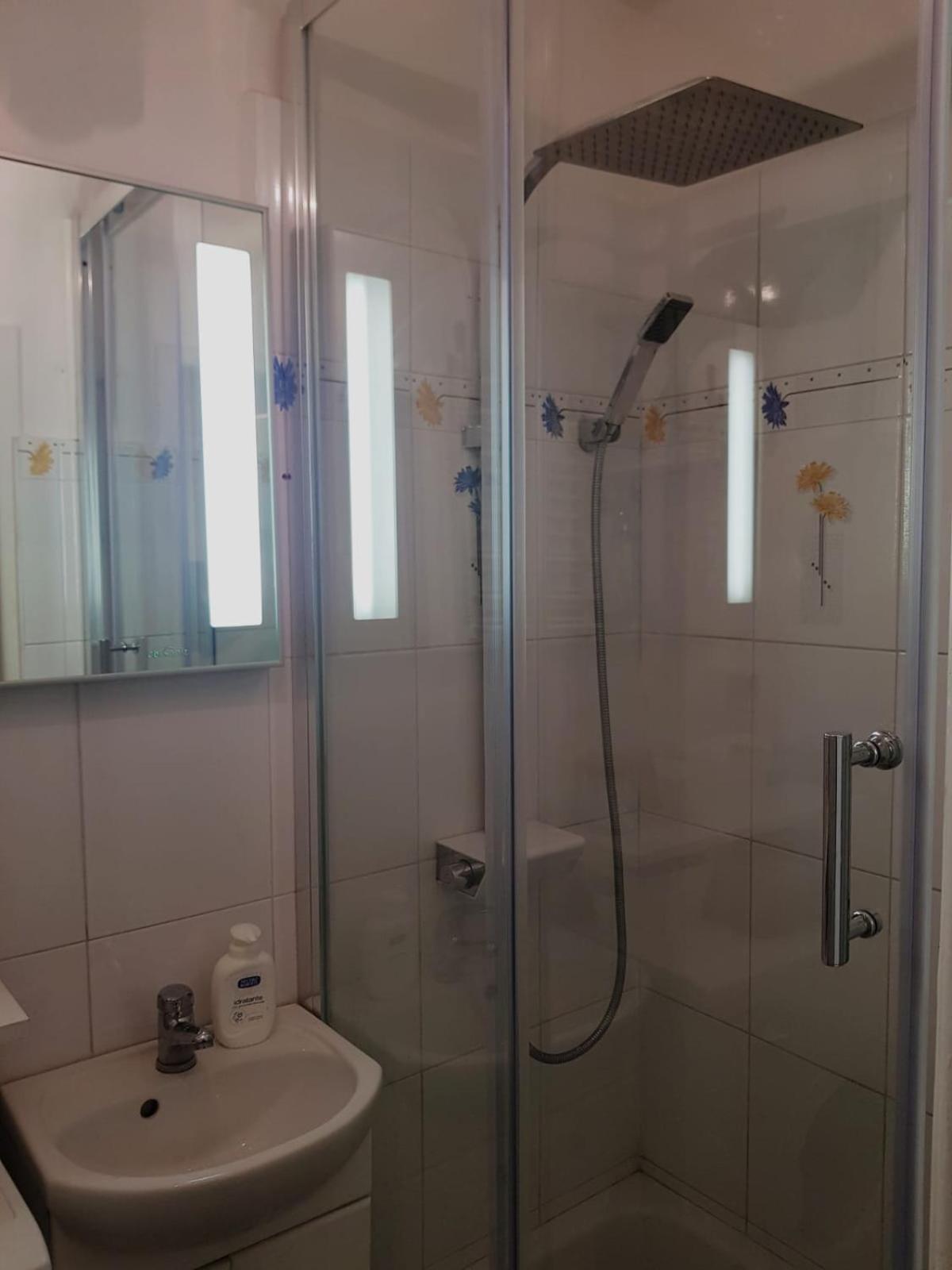 Apartament Plac Trzech Krzyży view 5