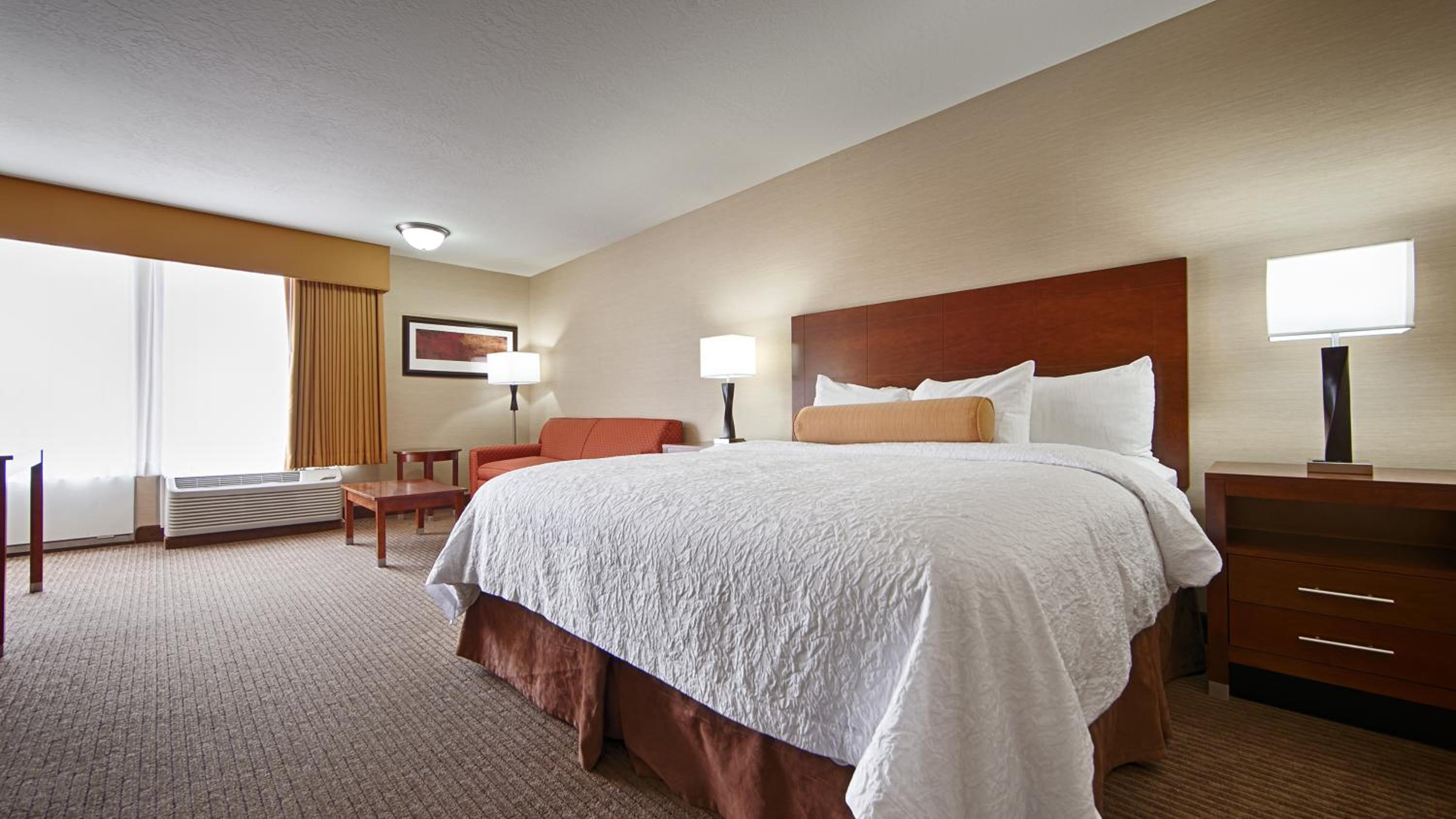 Rawlins Vacations - Best Western Cotton Tree Inn - Property Image 27