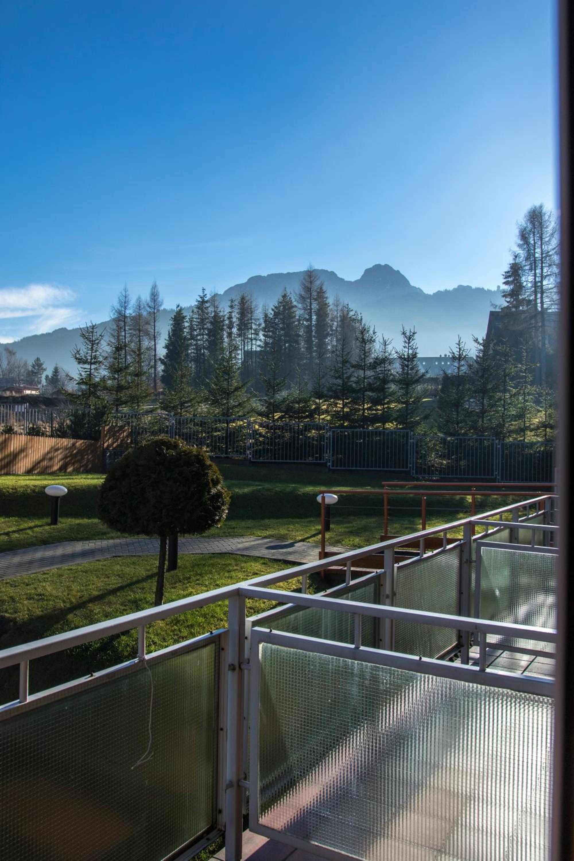 VivaApart Rodzinne apartamenty z basenem i widokiem na Giewont