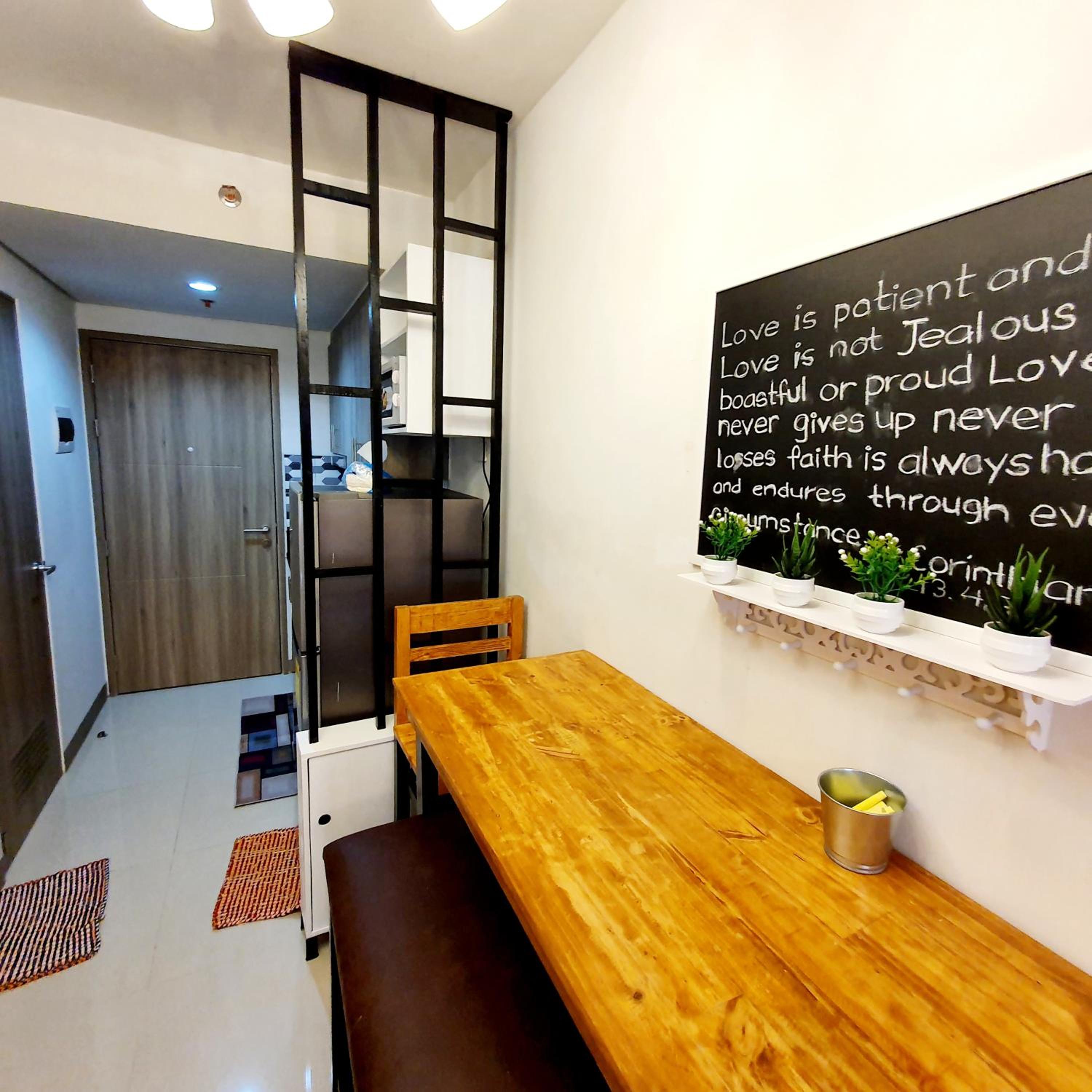 S Residences MOA Condo Stunning Boutique Hotel Type T1 — Manila photo 5