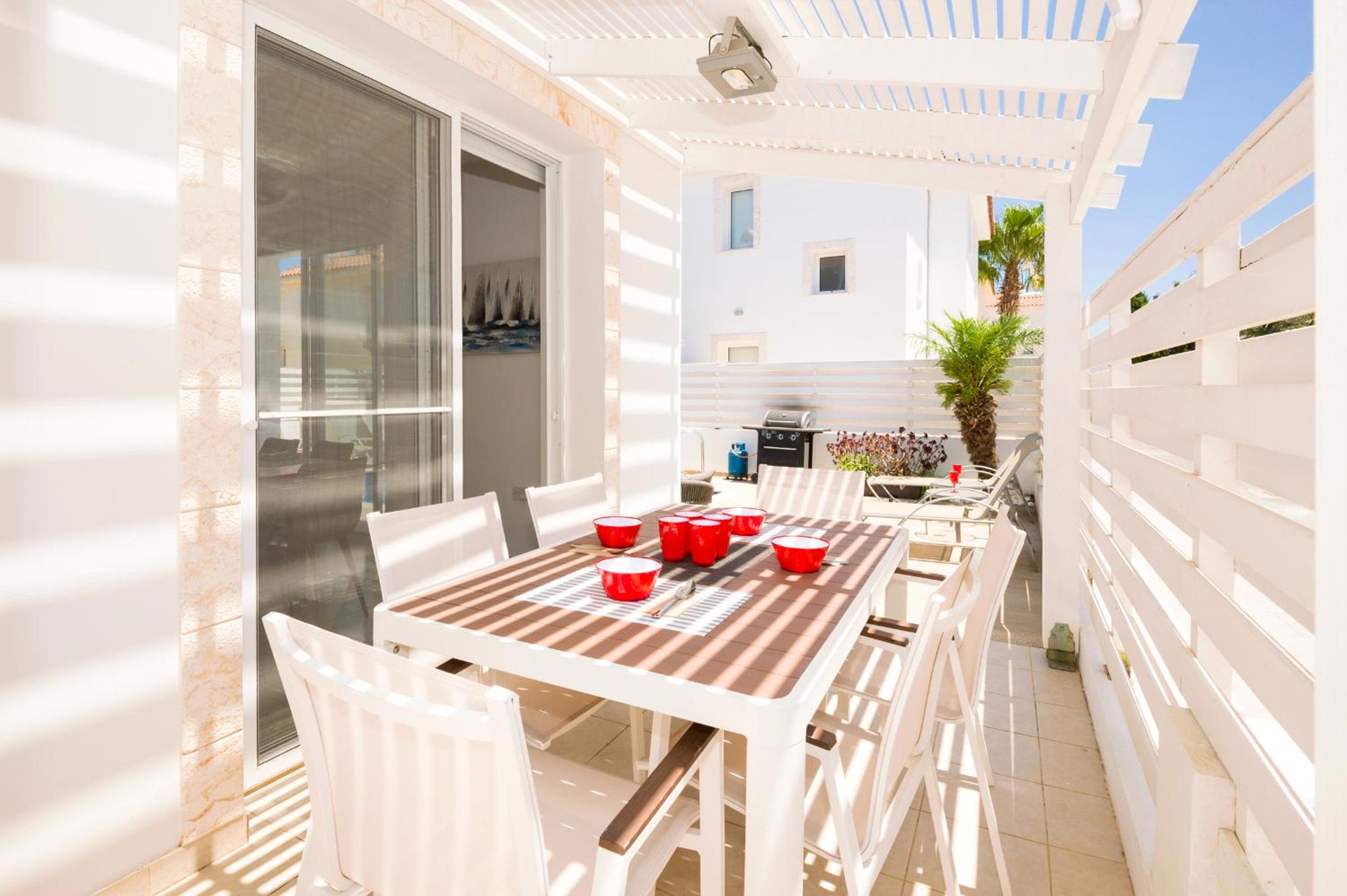 Villa Blue Sky view 3
