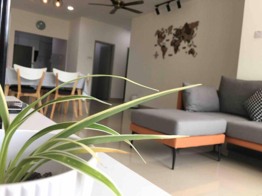 IJM Condo with Pool #Yoyo Homestay photo 4