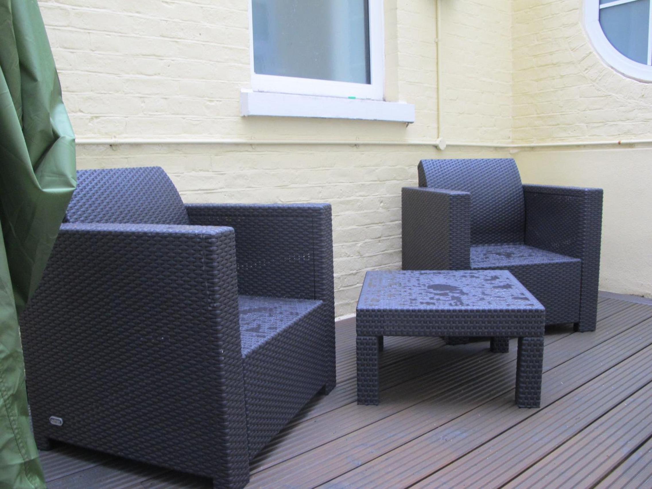 outdoor bbq area