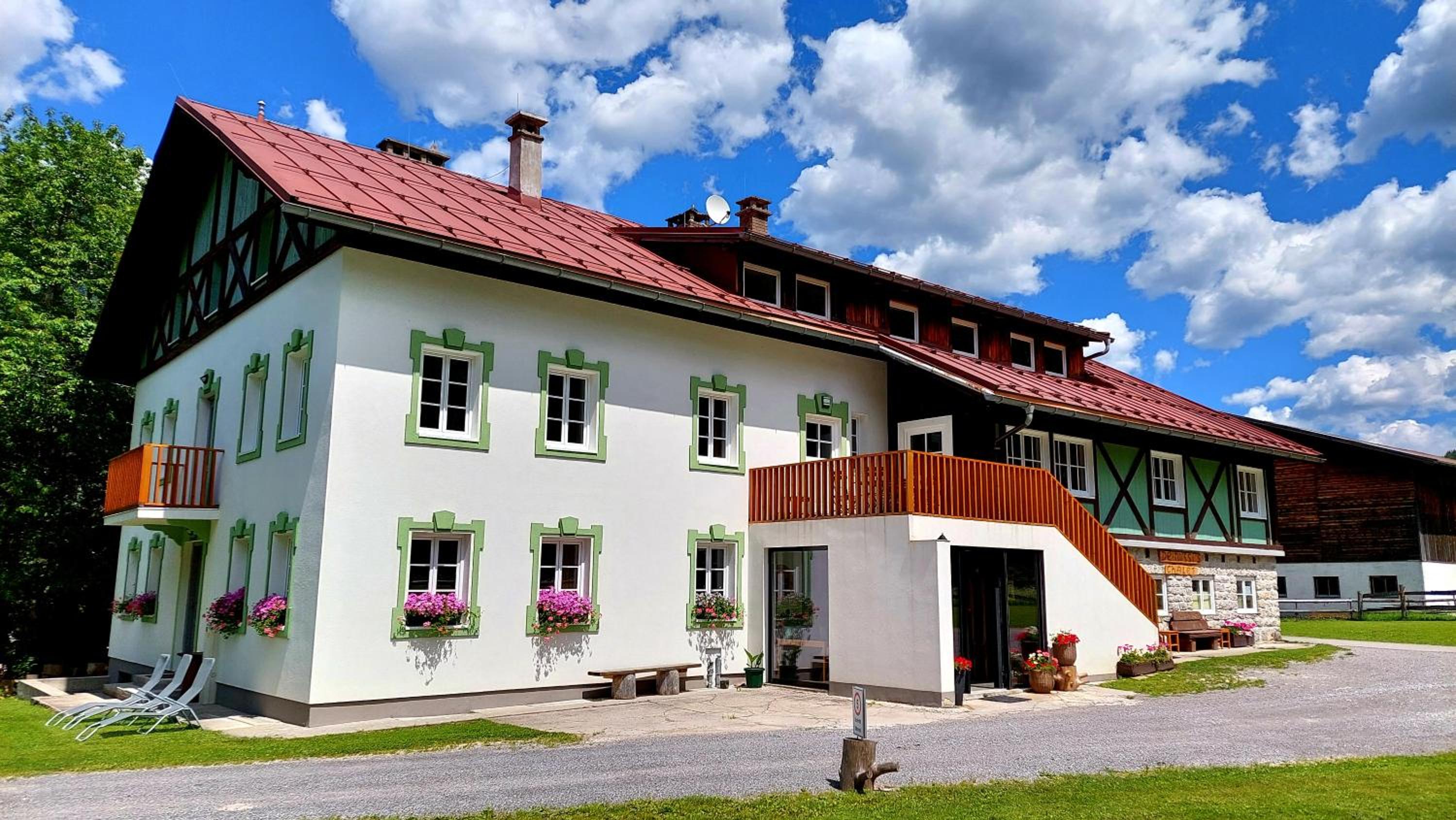 De Nussi's chalet 2