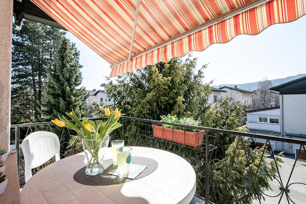 Magnolia Apartment - Free Private Parking view 5