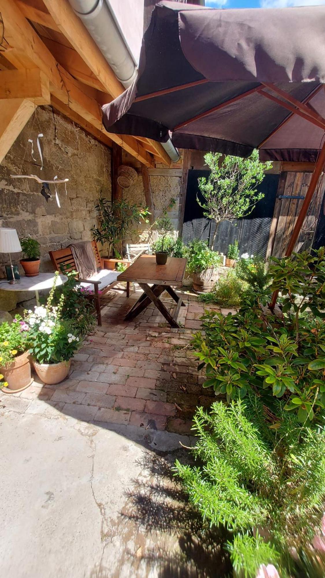 Photo 25