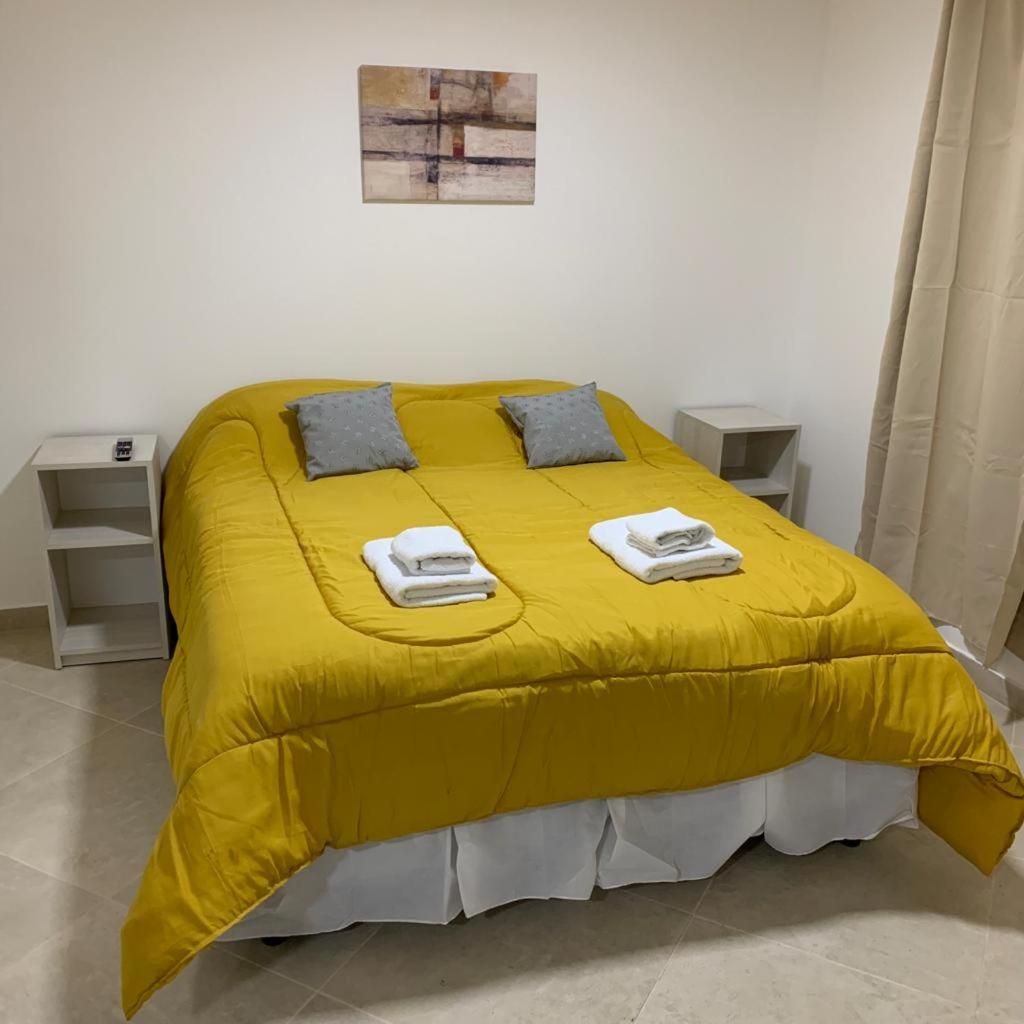 Happy Guest Apart 50