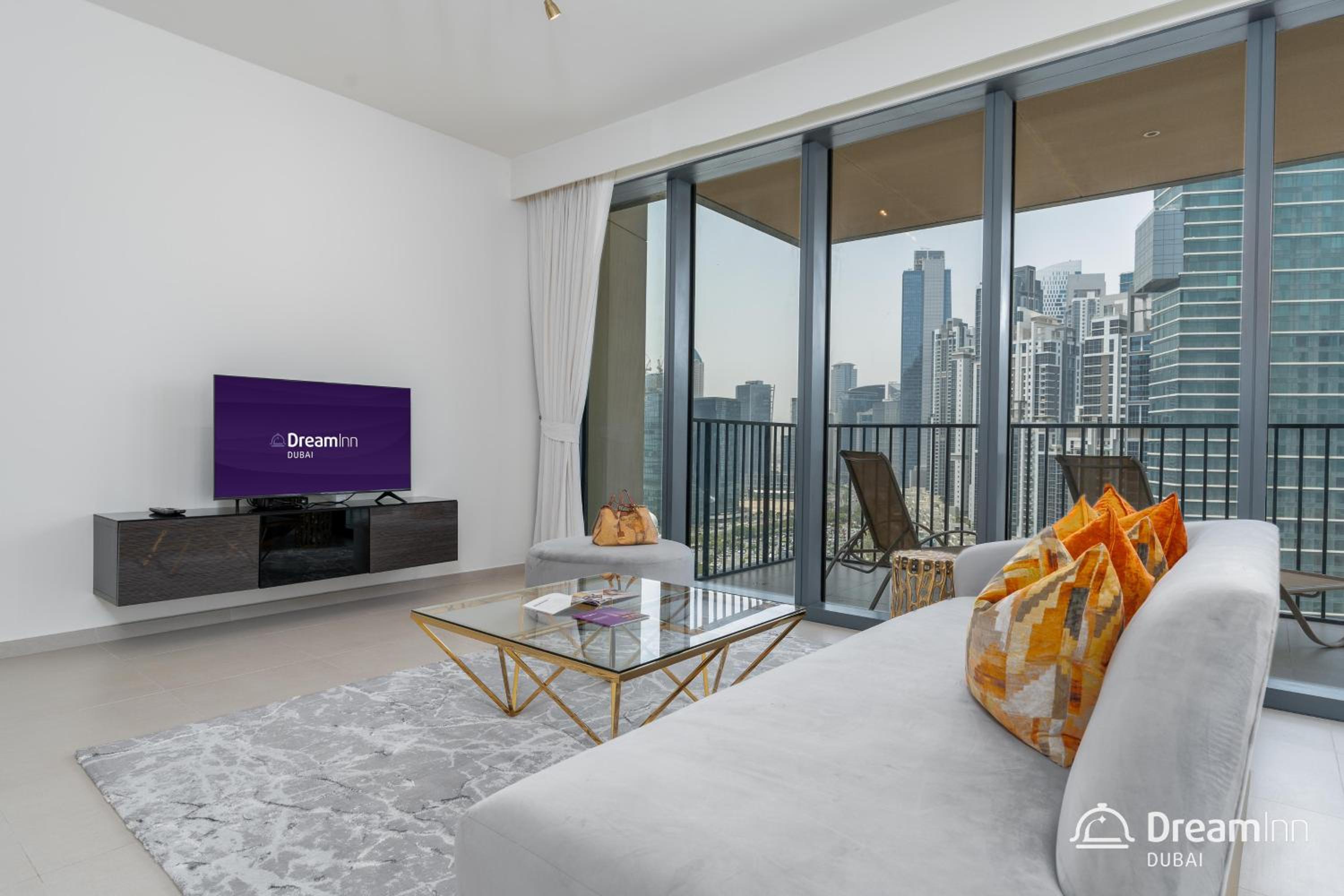 Dream Inn Apartments- Boulevard Heights
