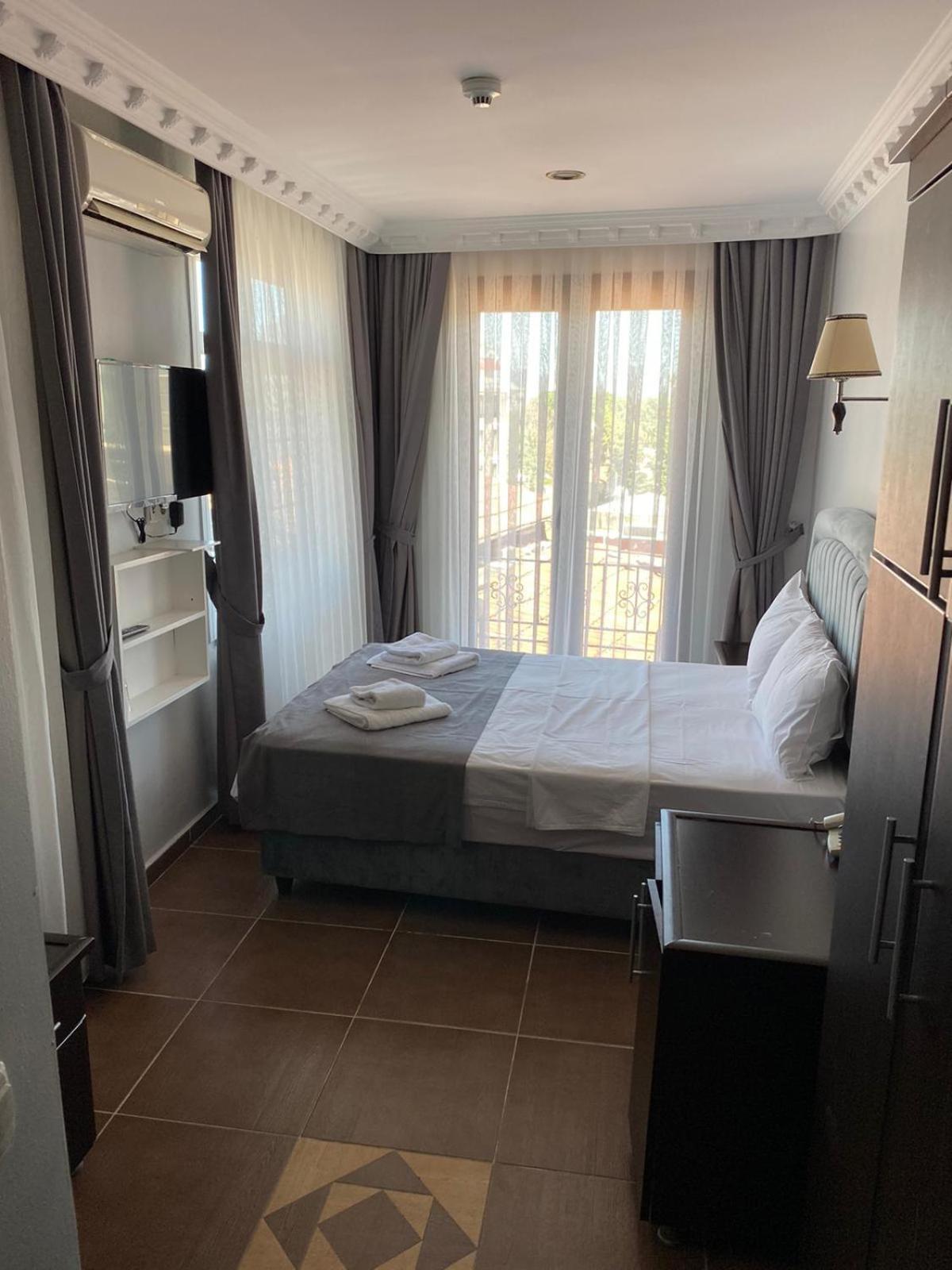 Ares Hotel - Image 20