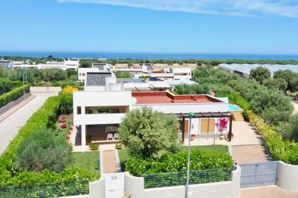 Villa Marea - Relax & Pool view 5