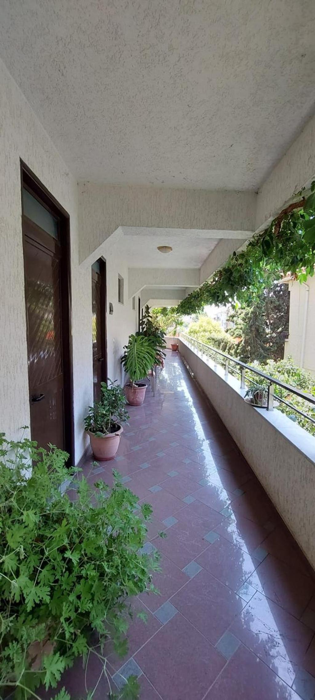 Villa Madani