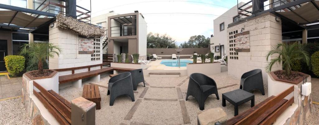Laguna Park Duplex & Suites