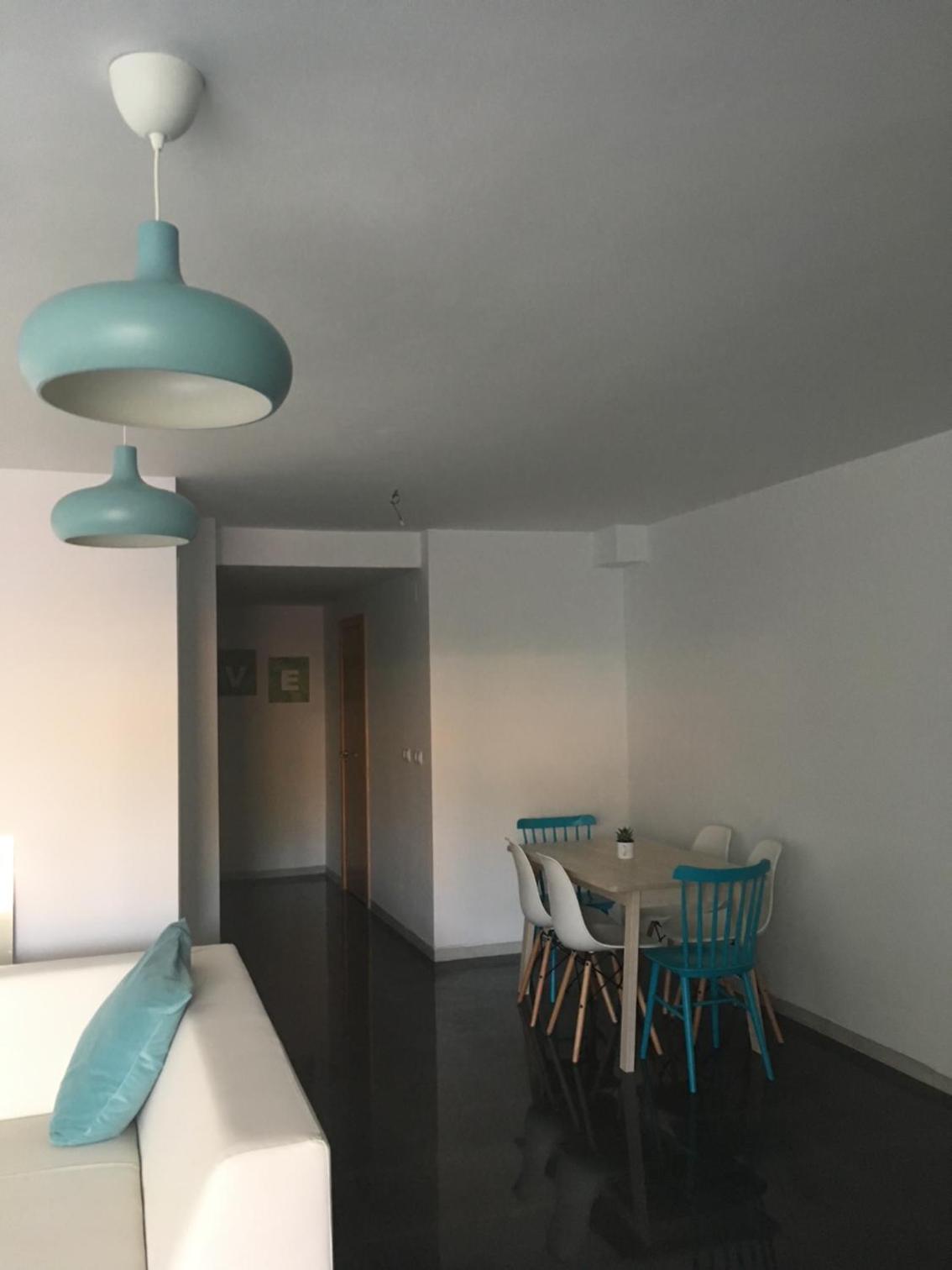 Chalet junto al mar con piscina climatizada