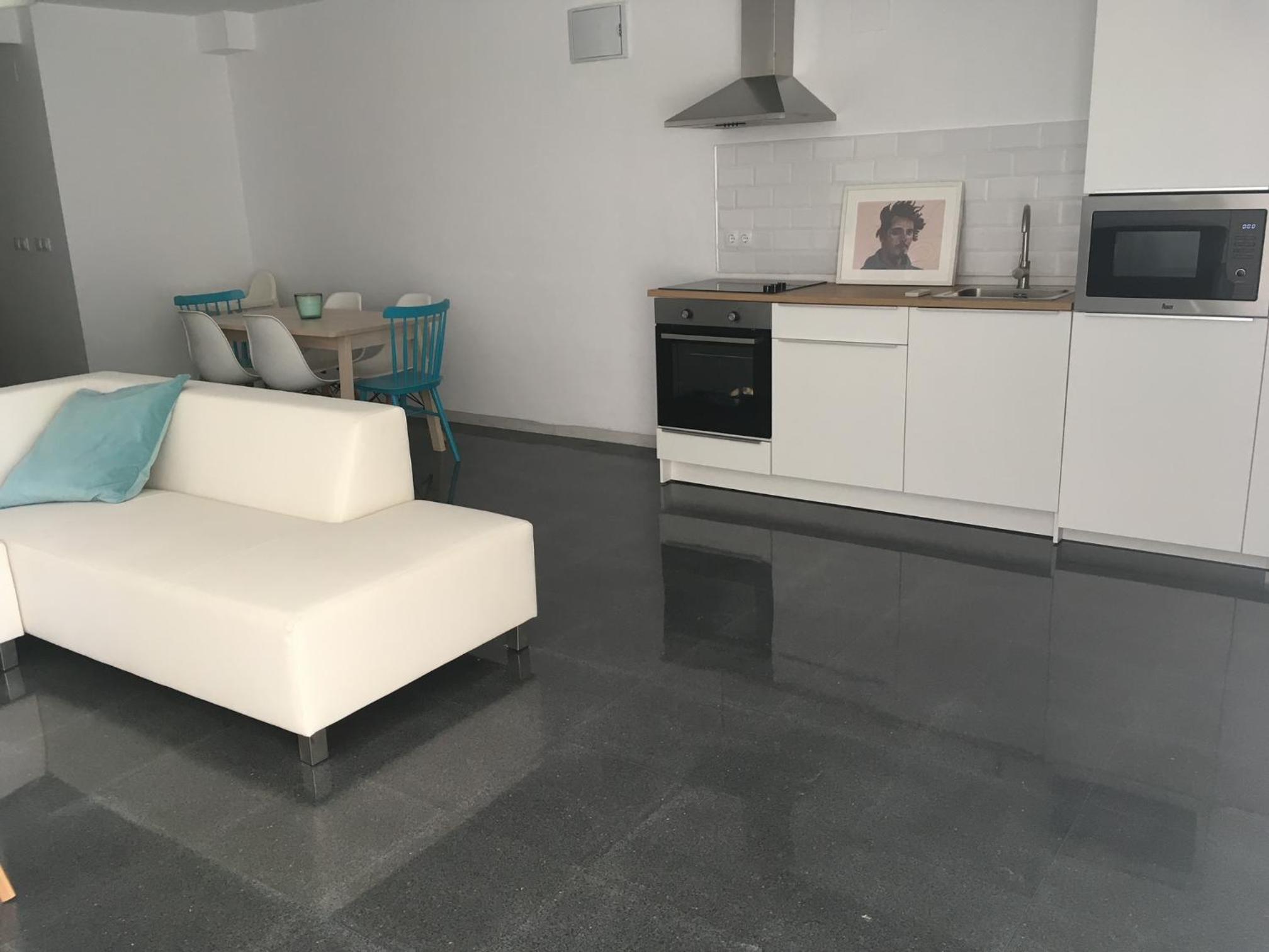 Chalet junto al mar con piscina climatizada