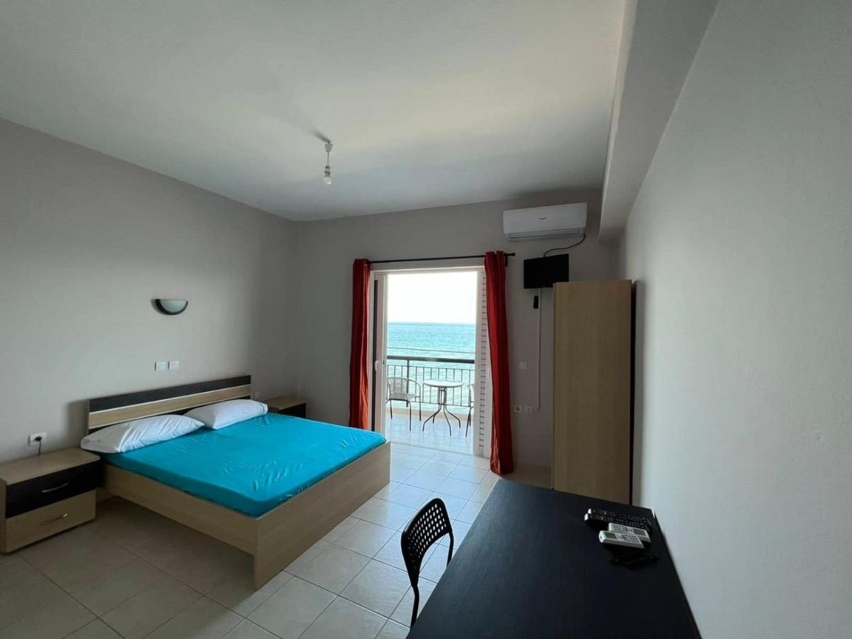 Triton Rooms photo 2