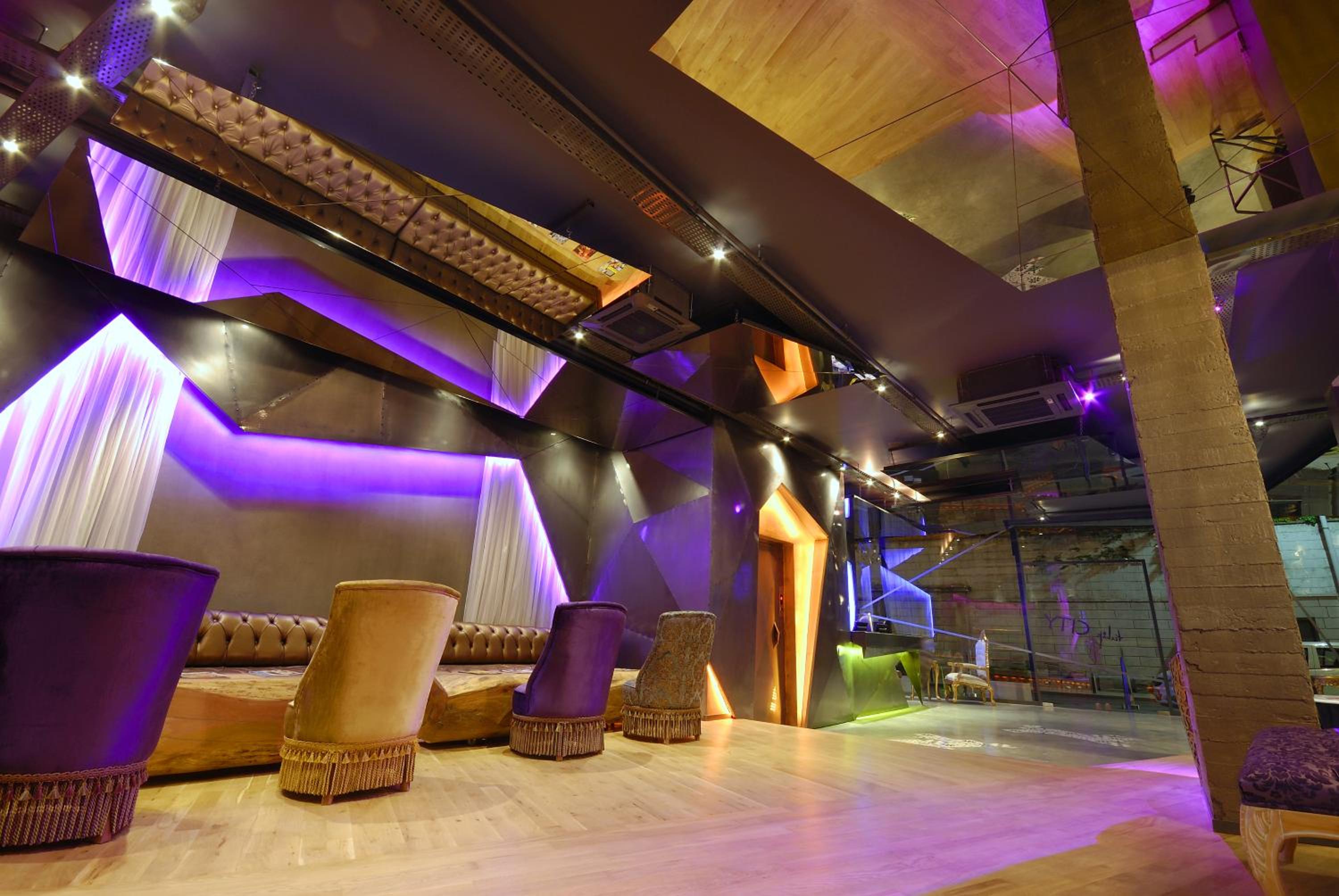 Tulip City Hotel - Image 48