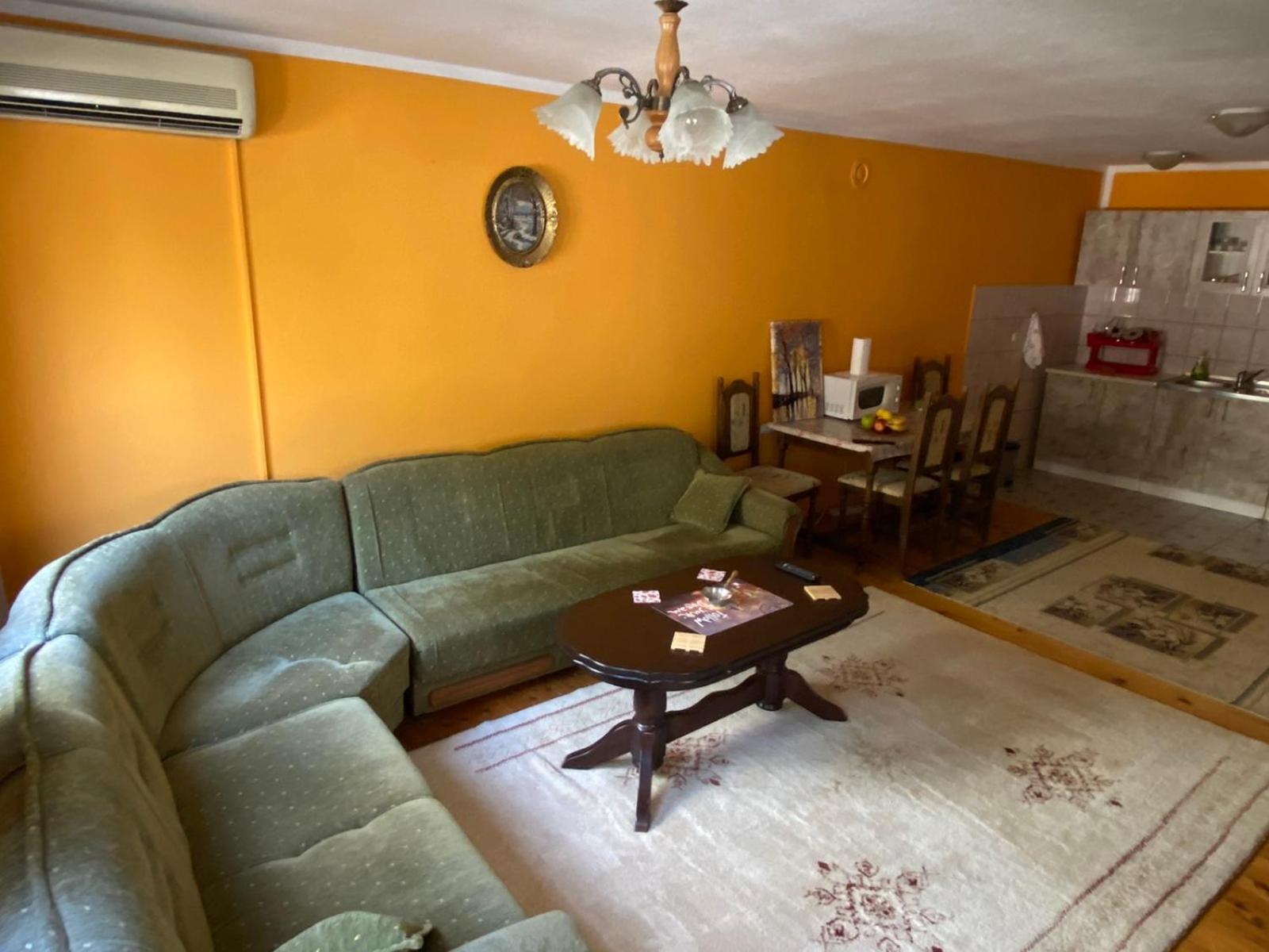 Apartment Cuni view 4