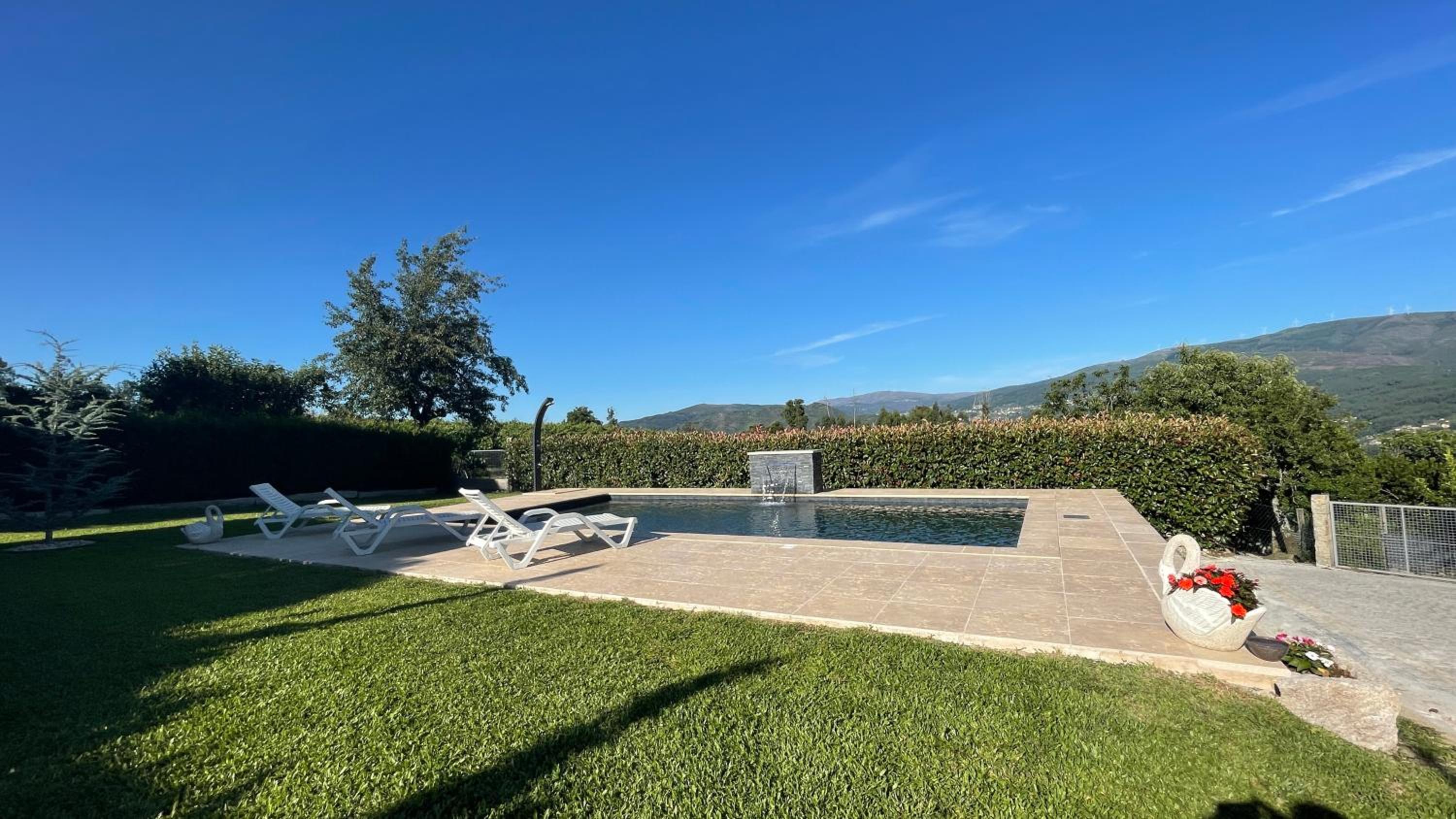Quinta D'Arroteia view 3