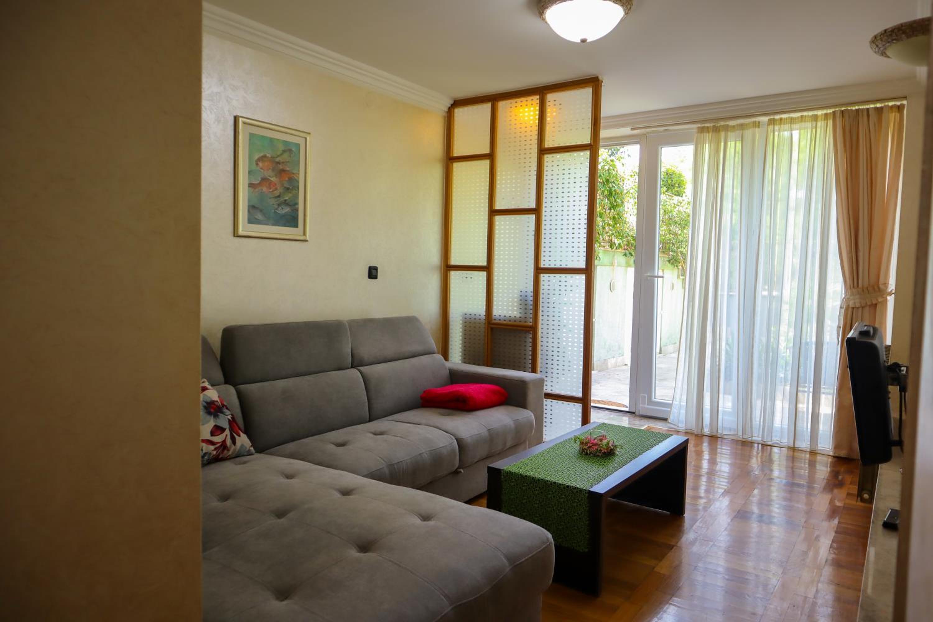 Apartments Okuka