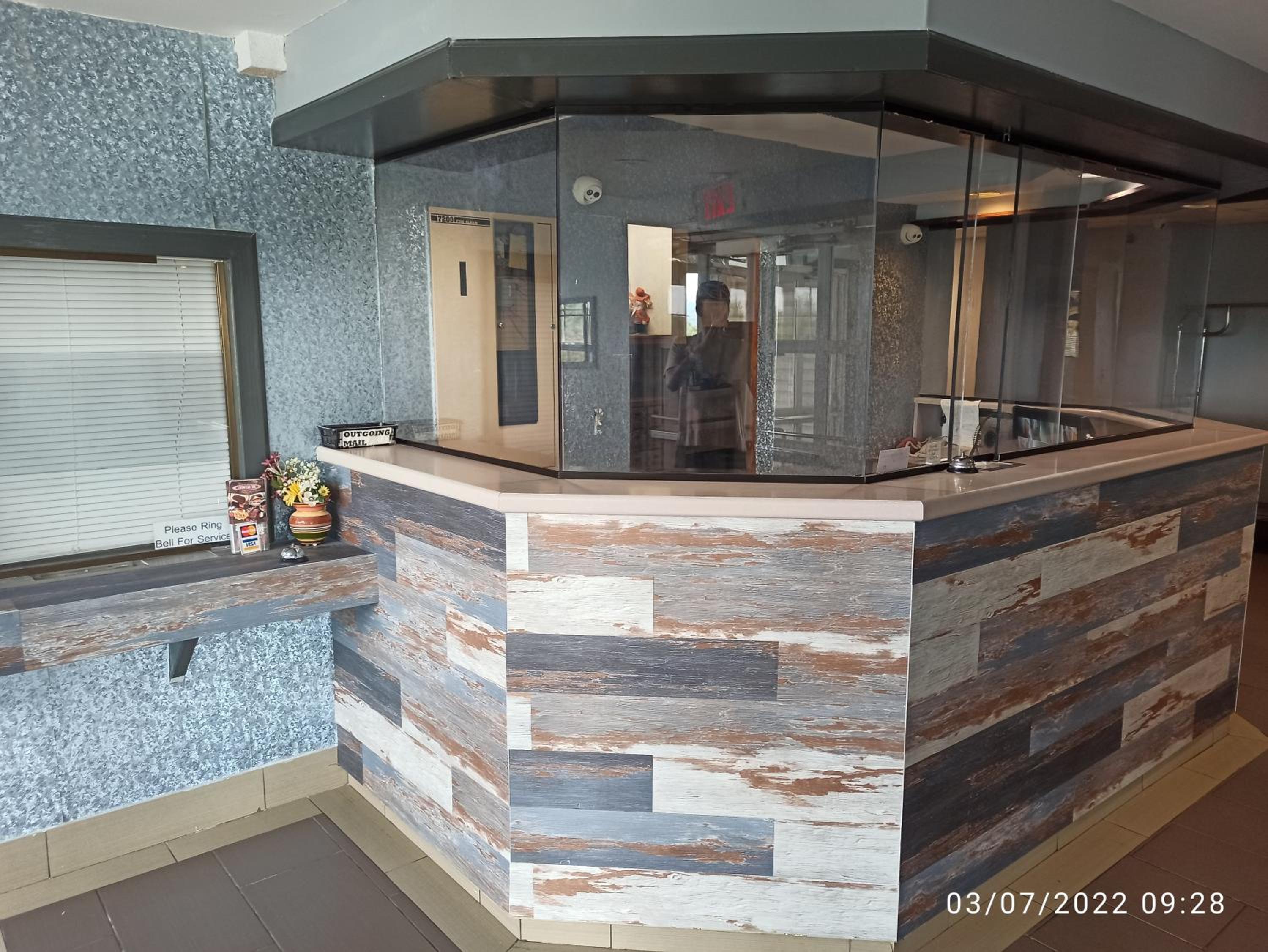 Budgetel Inn Birmingham view 2
