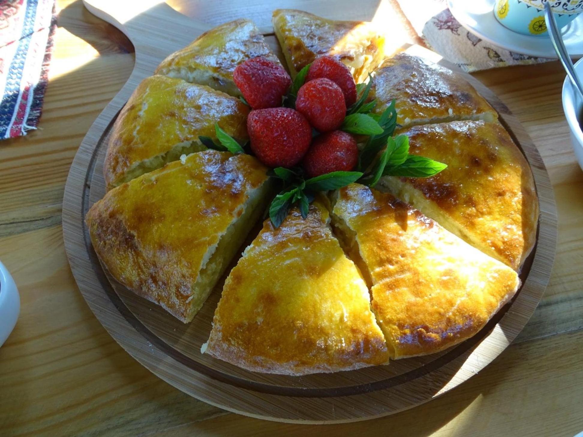 Berkri Gastro Yard & Guest House