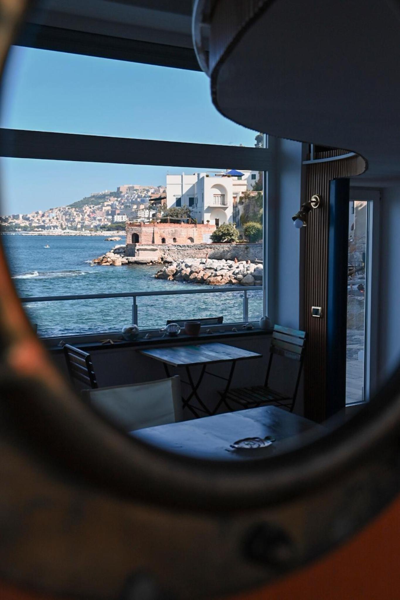 LA CASA SULL’ ACQUA