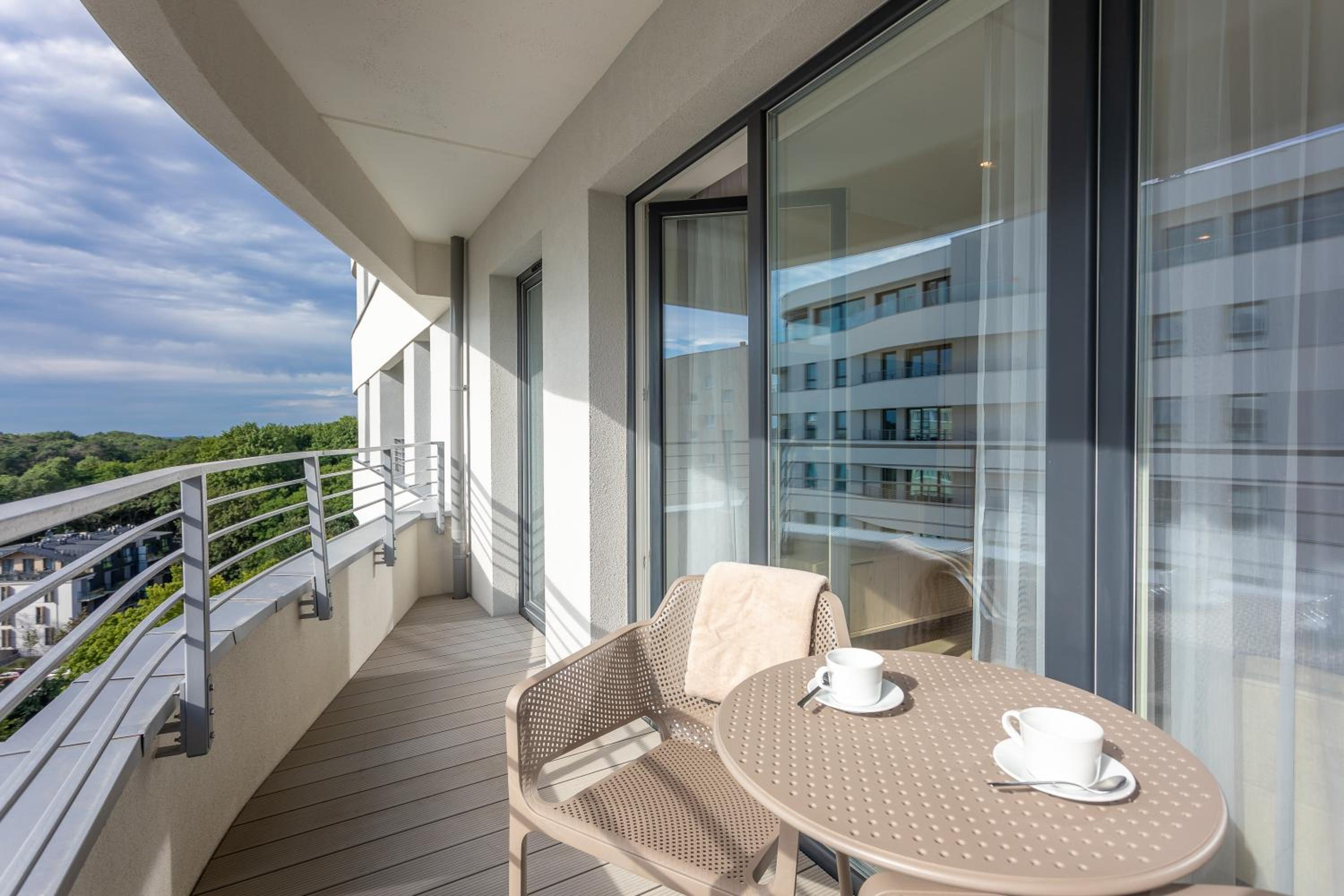 Ambria Apartments Sun Towers