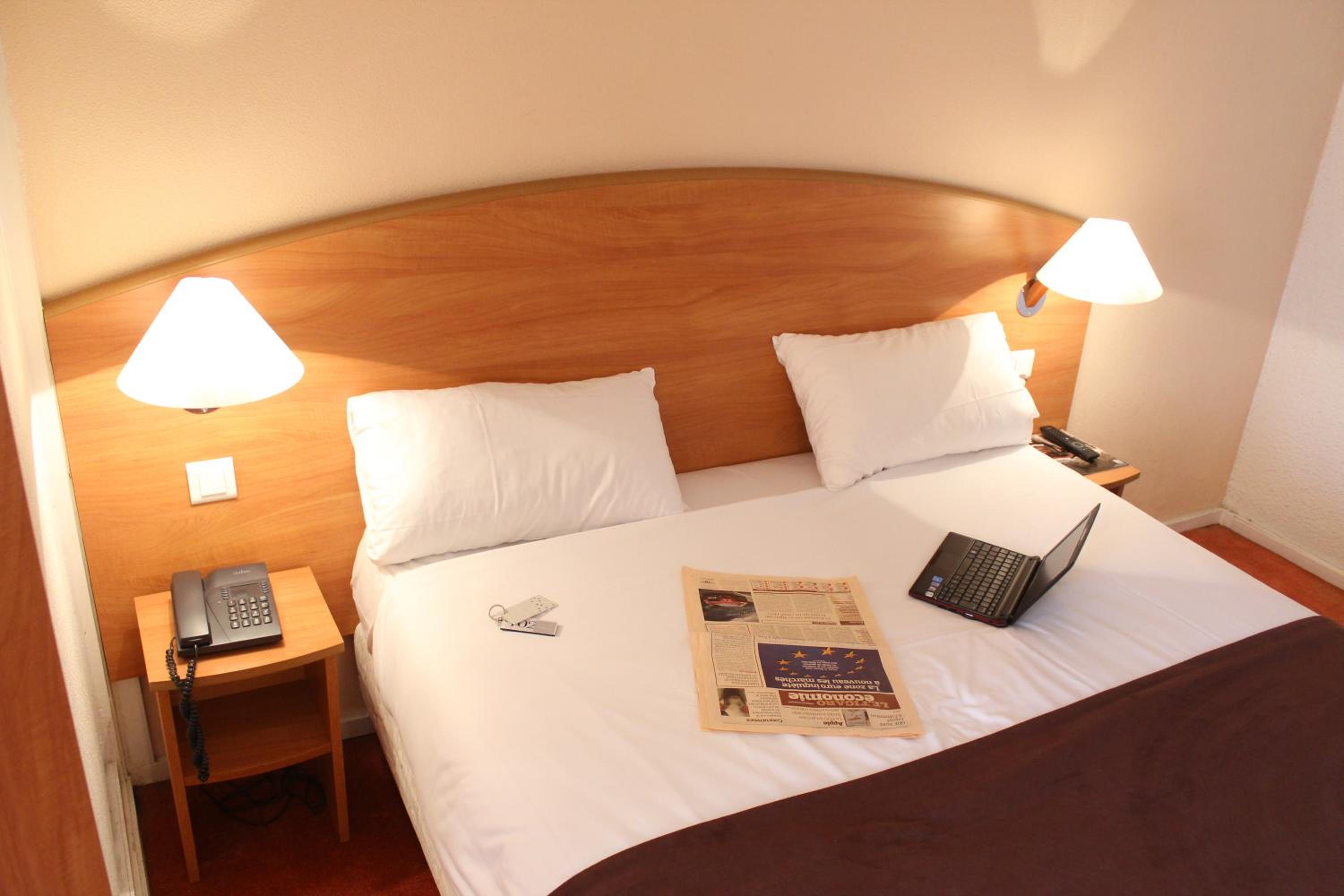 Creteil Vacations - Central Hotel - Property Image 1