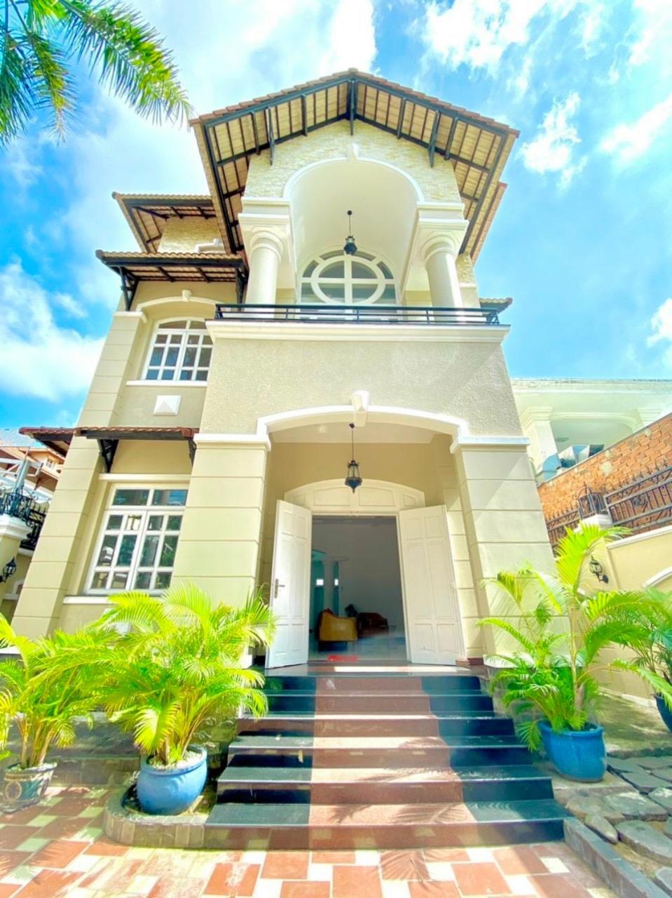 Gem Villa 15, biệt thự 8 phòng ngủ lớn, hồ bơi lớn