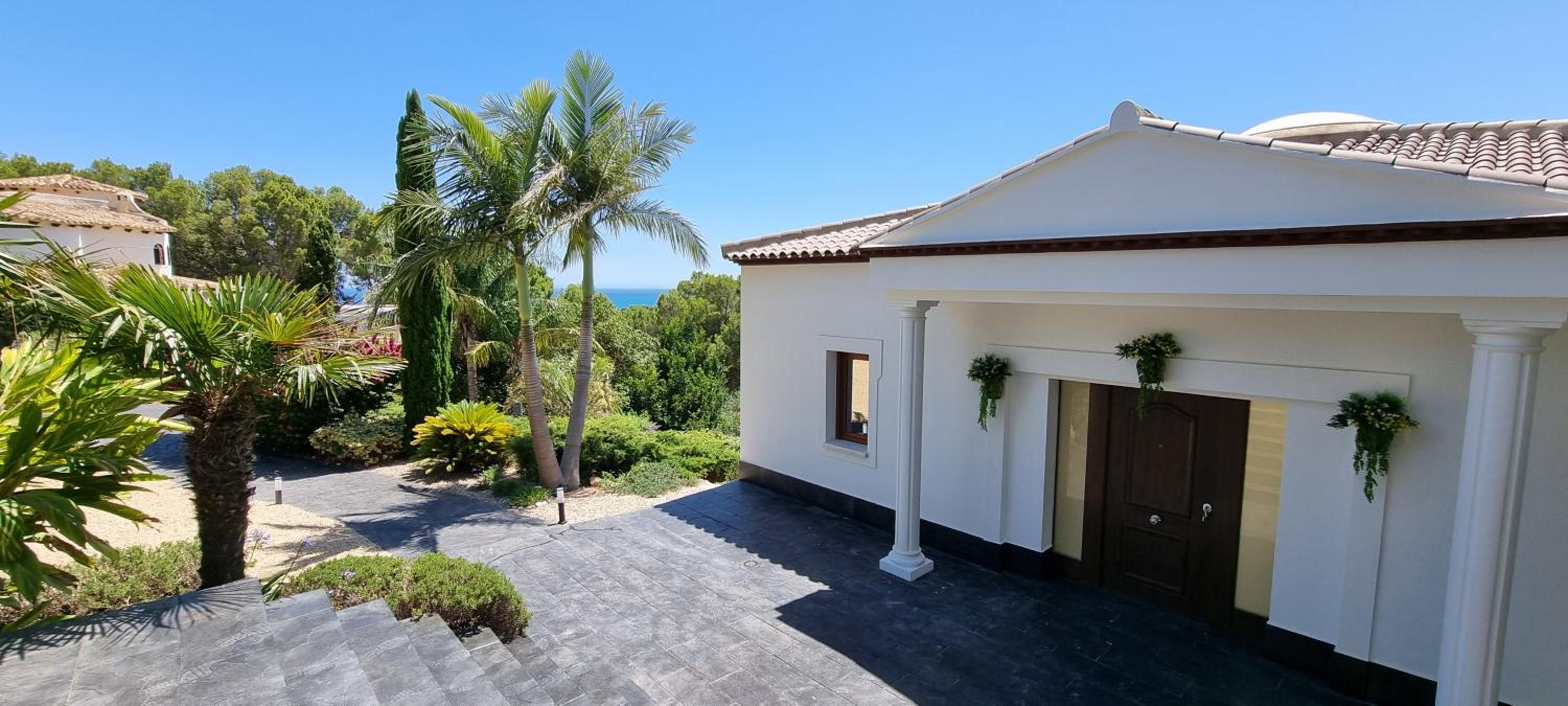 Villa Reina view 2