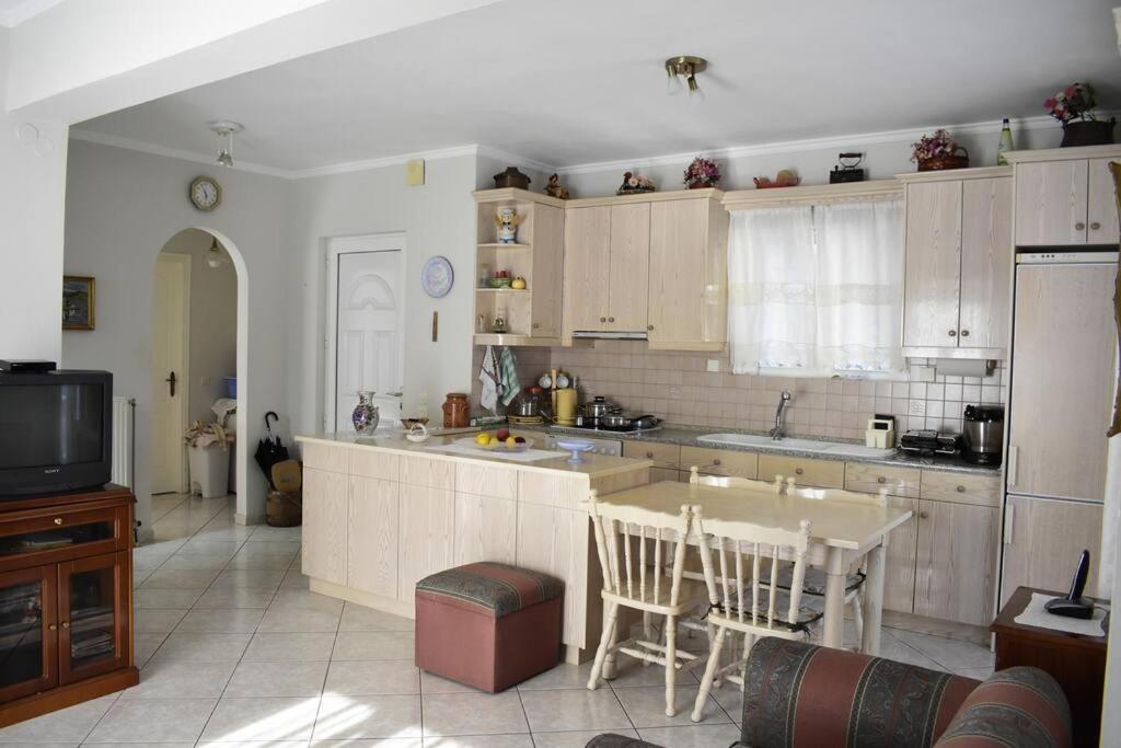Εξοχική κατοικία με θέα στο Νησάκι Κέρκυρας view 5