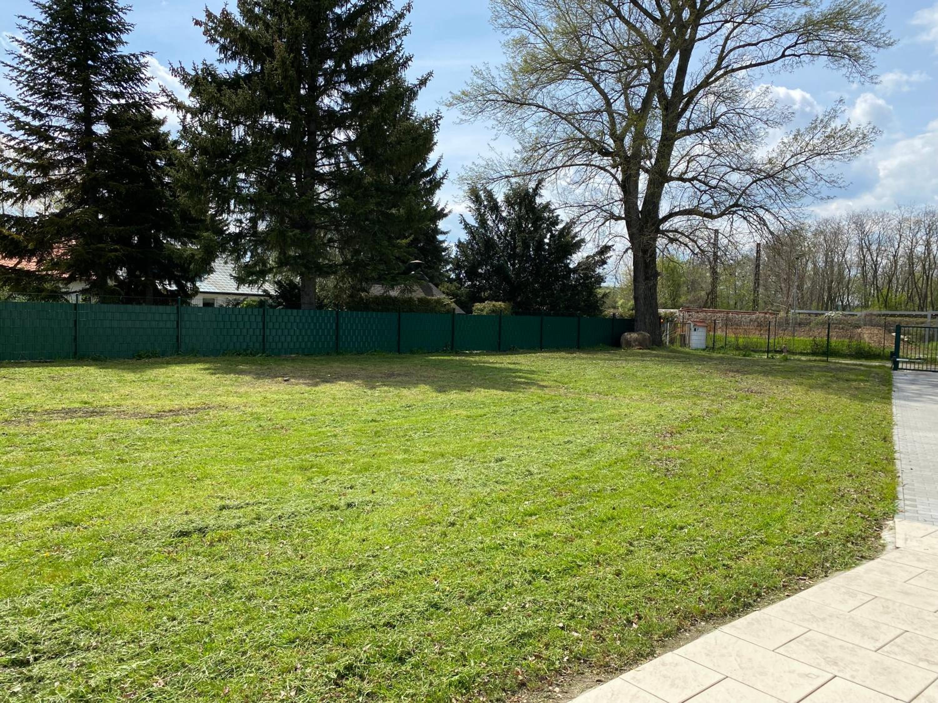 Bungalow 4 Schlafzimmer 8 Personen Parkplatz Grundstück Garten