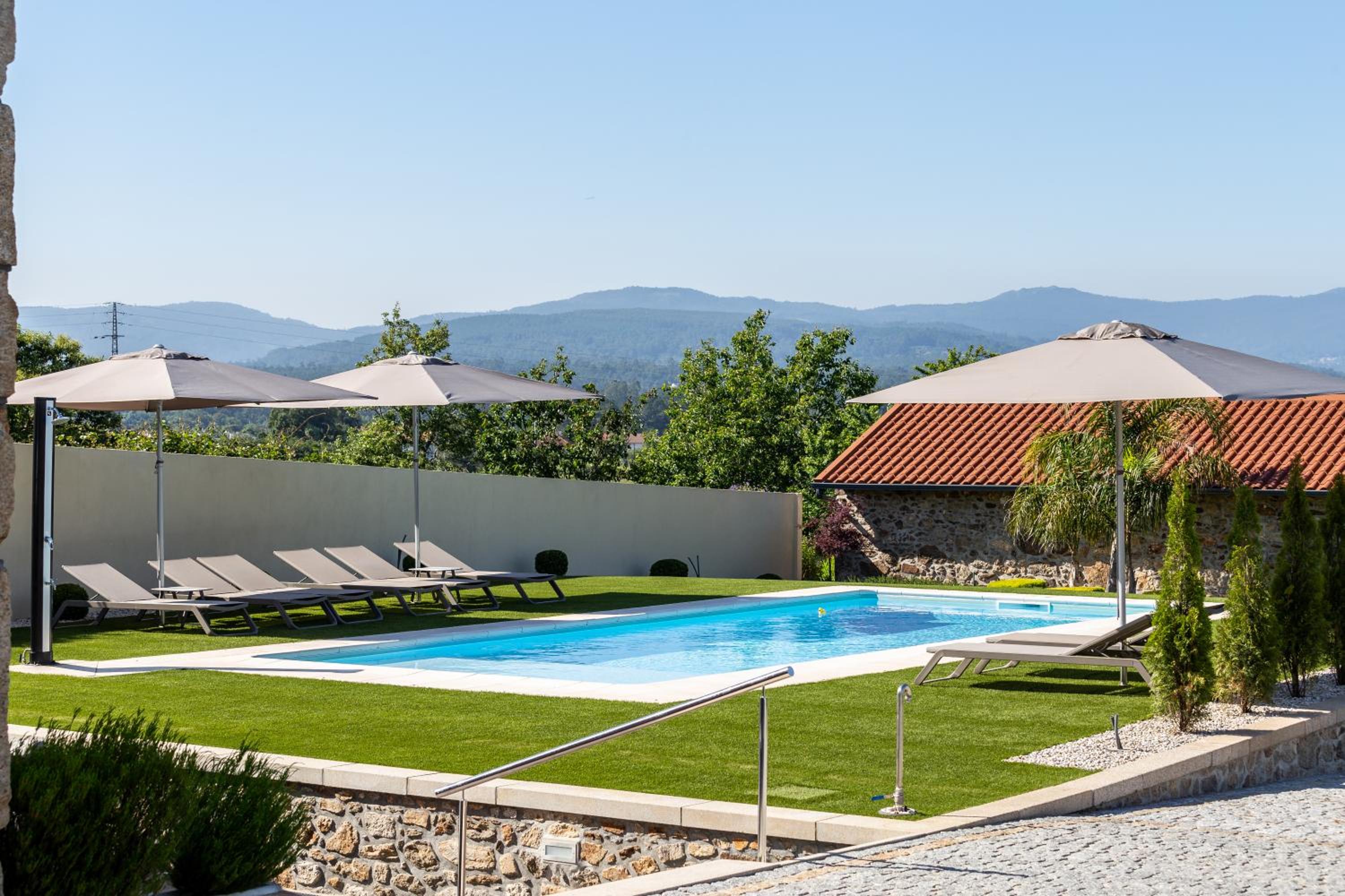 O CERVO CHARM HOUSE view 3