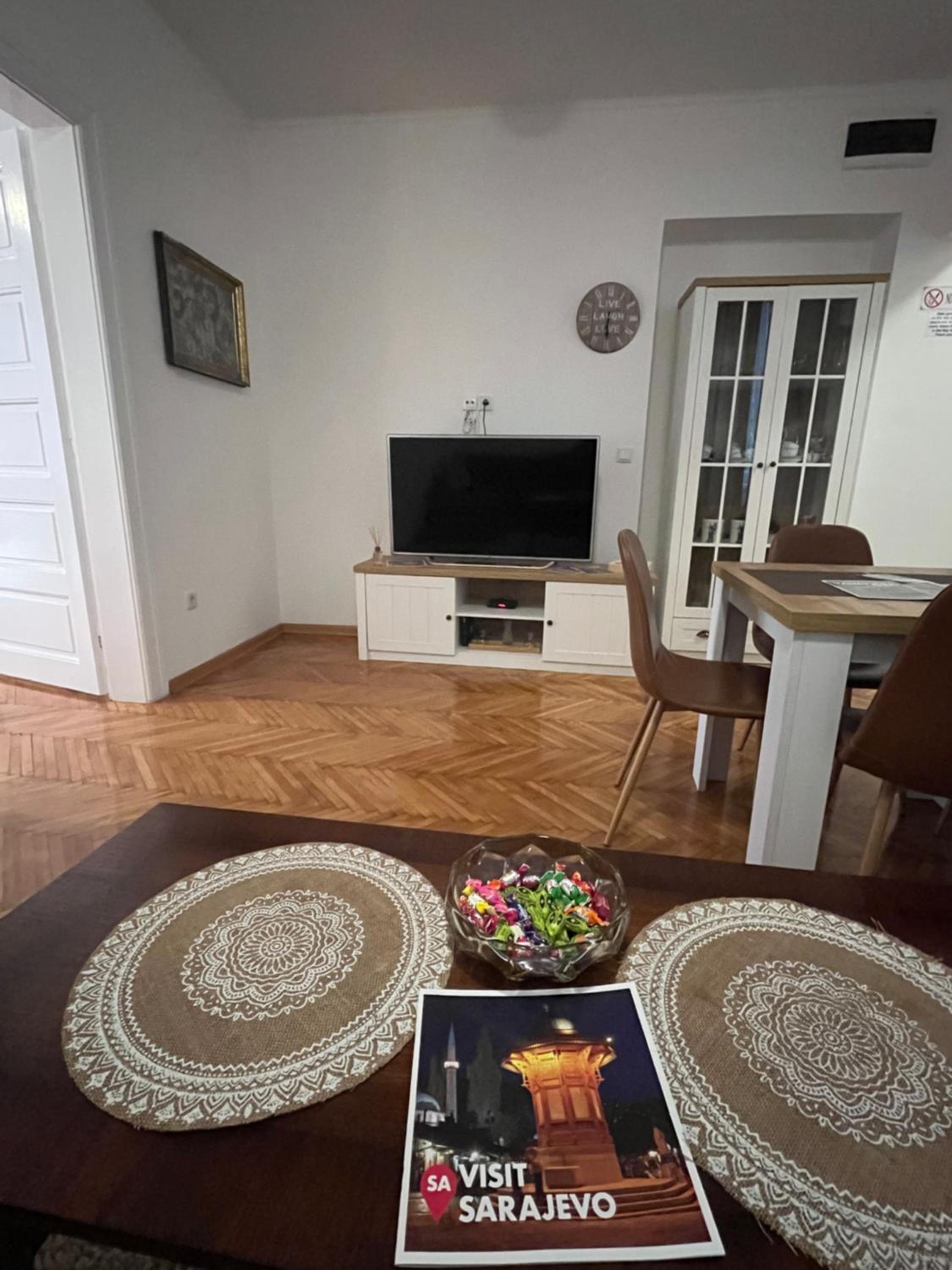 Apartmani Grand Market view 4