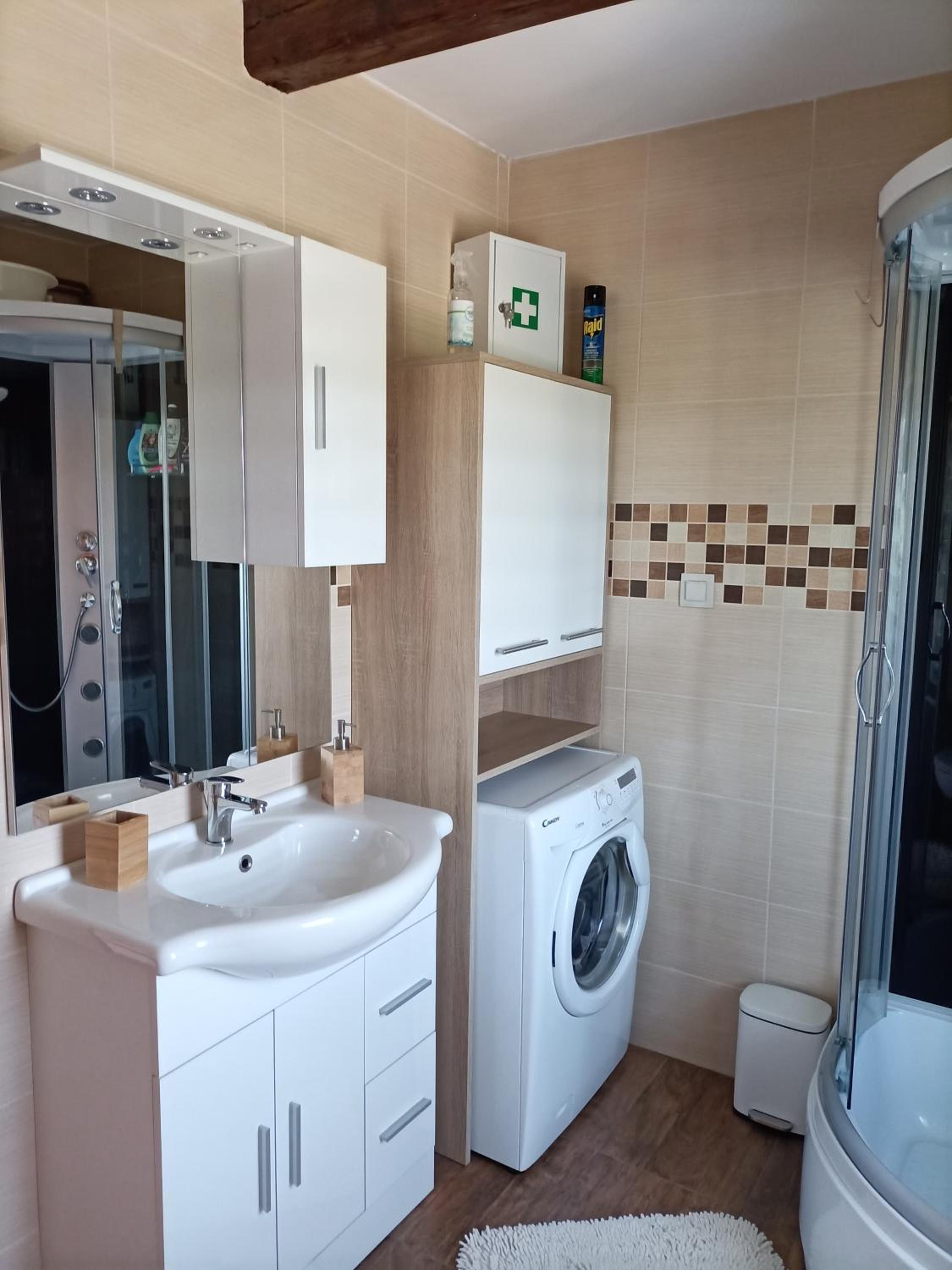 Photo 25