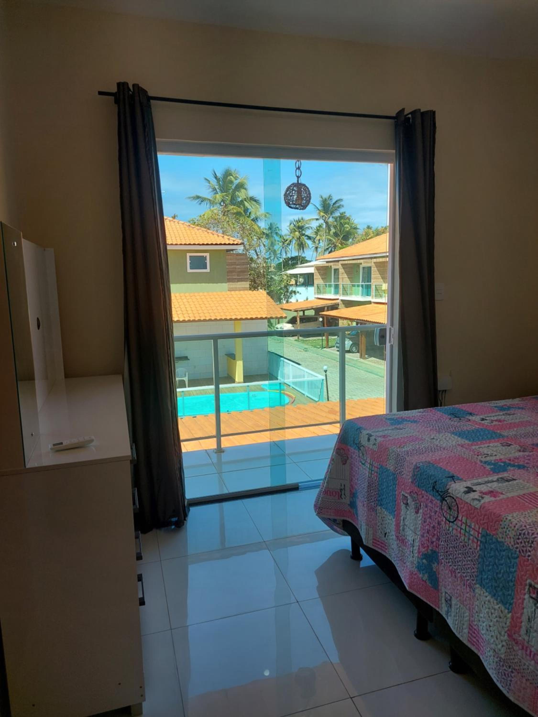 Casa Arembepe em frente as piscinas naturais