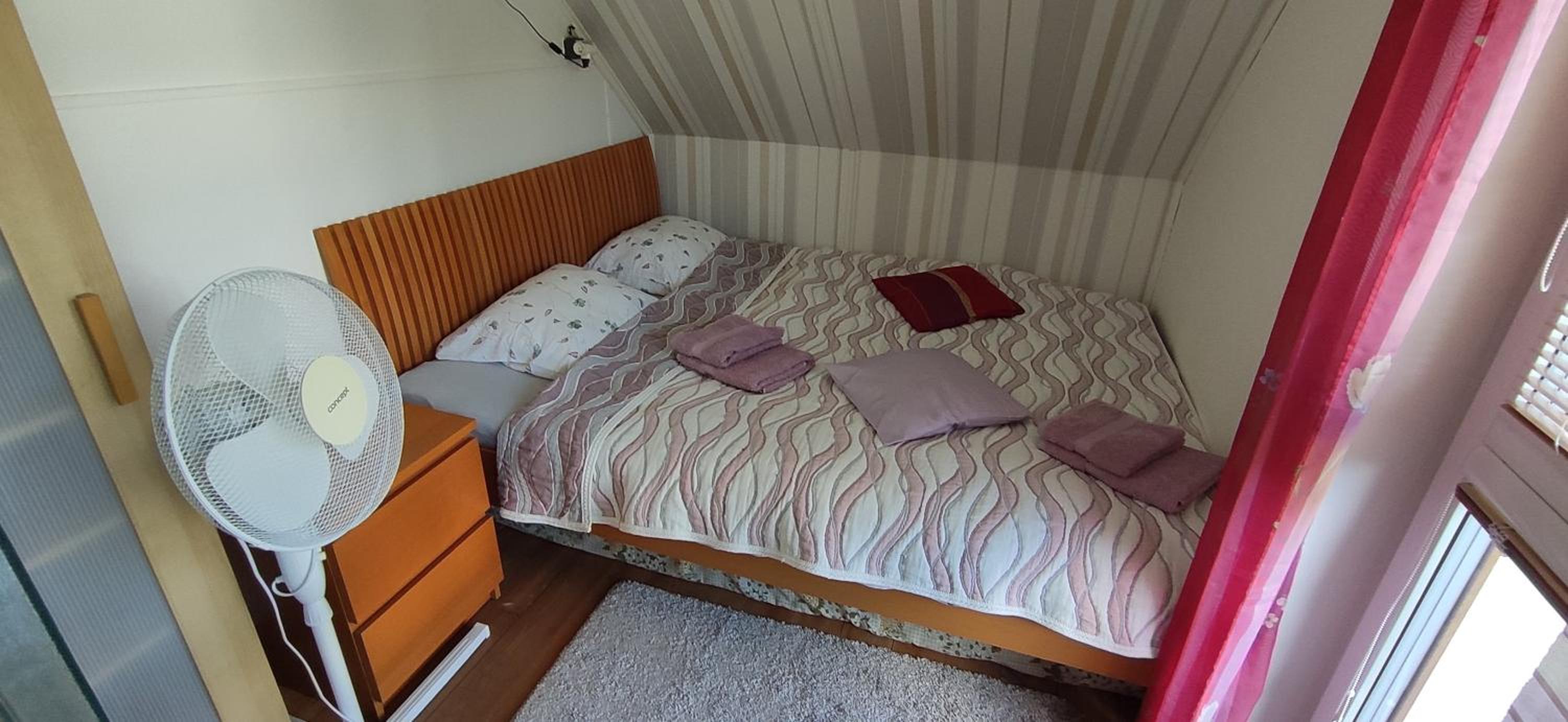 Chata Mareček - v lesní osadě u řeky Lužnice